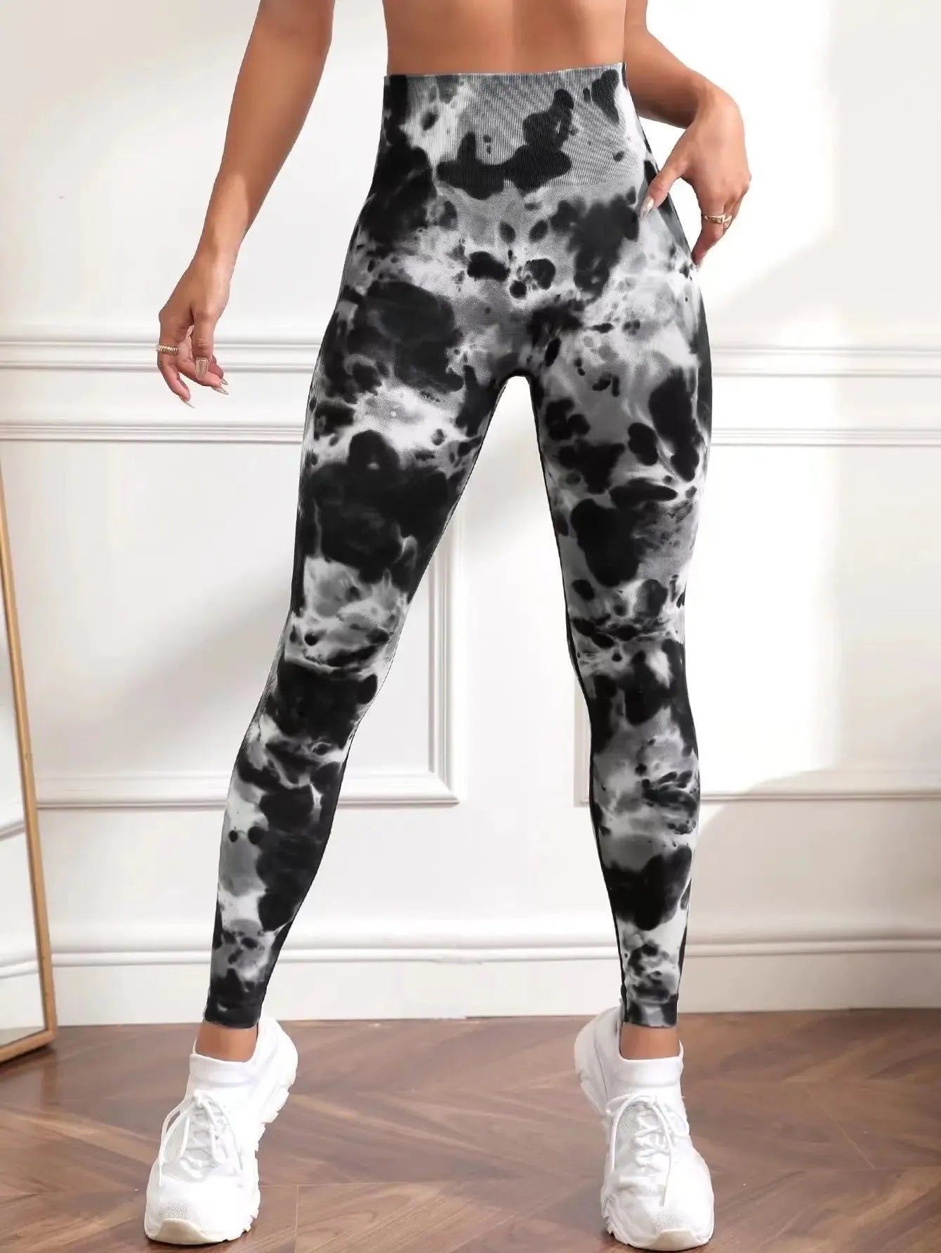 Black Seamless Yoga Pants for Women - High Waist Workout Leggings with Butt Lifting Design & Tie-Dye Pattern | Perfect for Gym, Running, Pilates & Lounge Wear