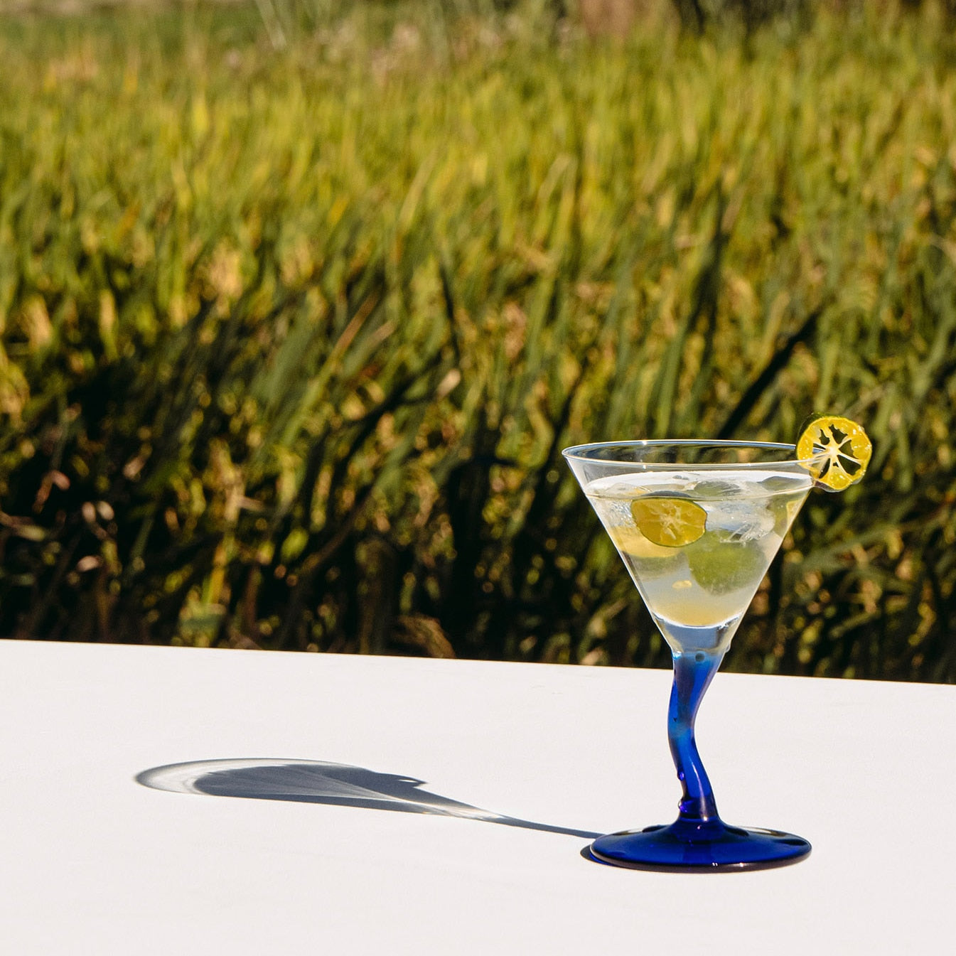 Elegant Blue Twist Martini Glass Set - 12oz Cocktail Glasses for Parties, Bars & Home Entertaining - Perfect for Martinis, Margaritas & Fancy Drinks