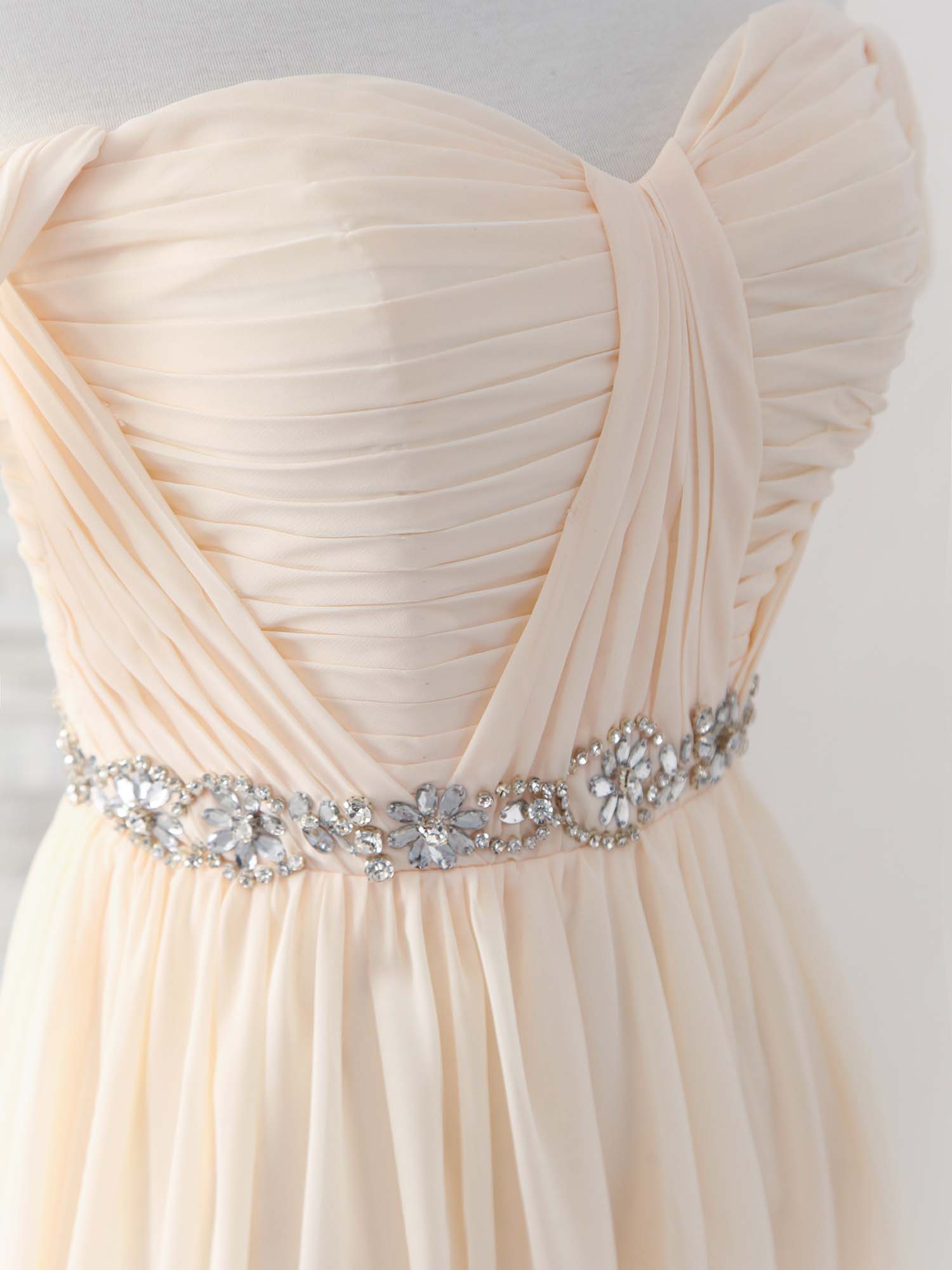 Elegant Champagne Chiffon Off-Shoulder Long Prom Dress for Bridesmaids - Perfect for Weddings, Formal Events & Special Occasions