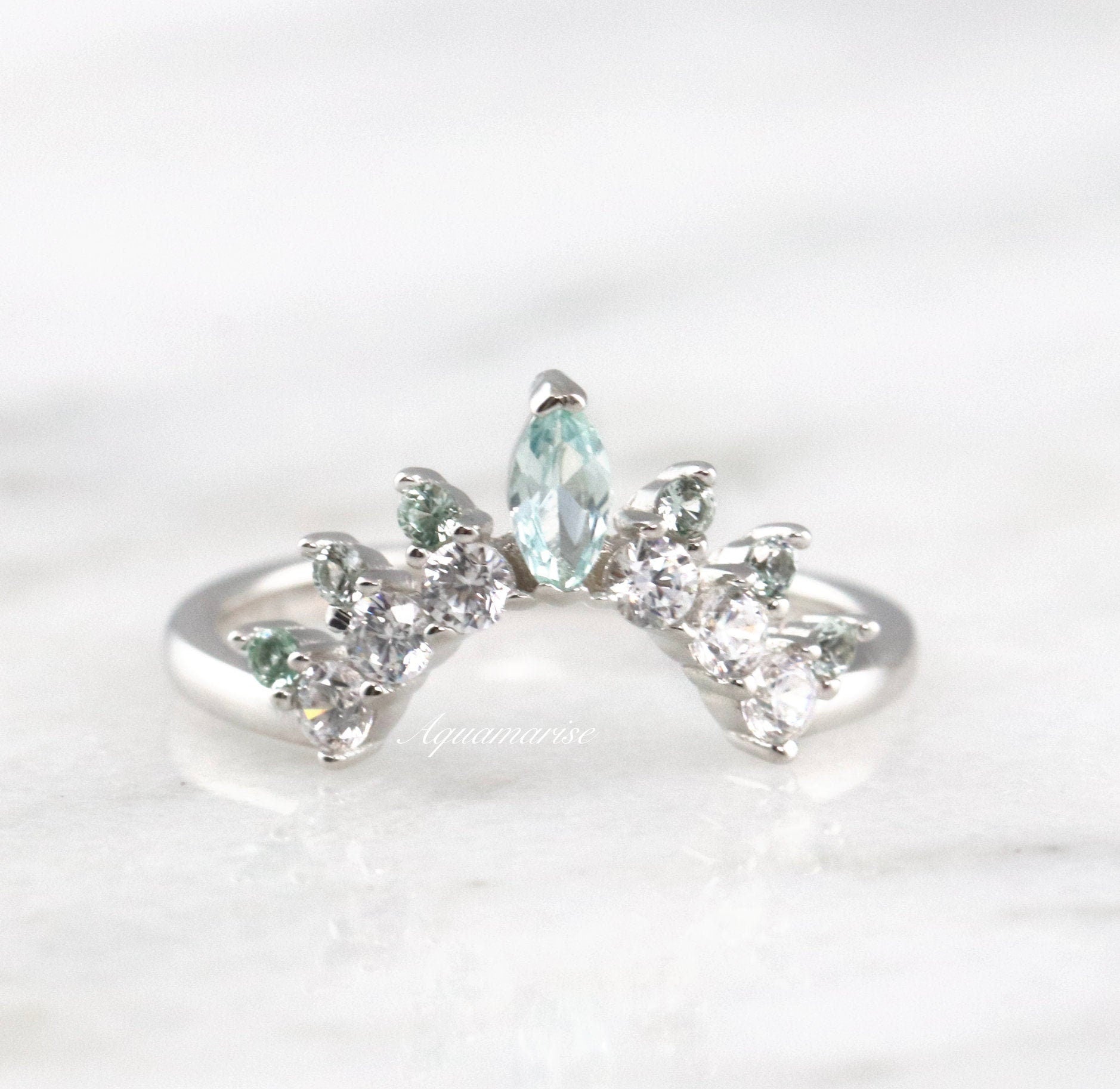 Exquisite Sterling Silver Green Sapphire Ring for Women - Elegant Crown Mint Design, Perfect for Engagement, Wedding & Anniversary Gifts
