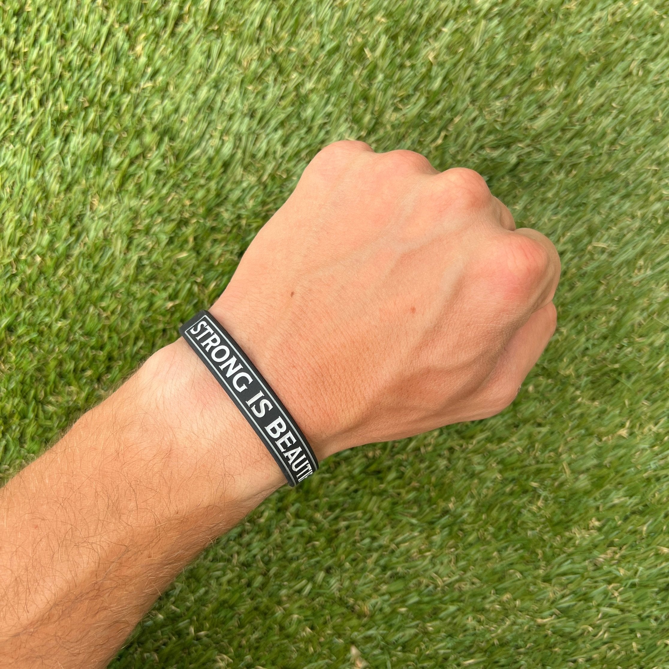 Strong is Beautiful Motivational Wristband for Women - Gym Workout, Yoga & Everyday Inspiration Bracelet