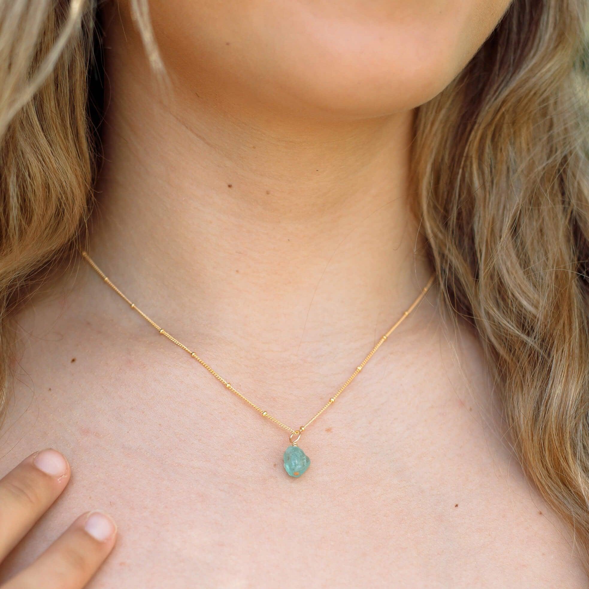 Natural Raw Apatite Crystal Pendant Necklace - Healing Stone Jewelry for Women, Spiritual Energy Protection, Chakra Balancing | Perfect for Meditation, Yoga & Everyday Wear