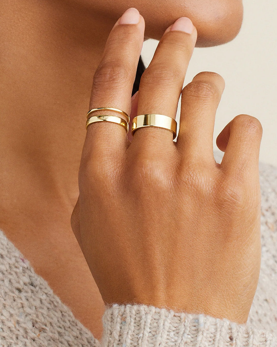 Elegant Rose Gold Ring Set for Women - Dainty Floral Stackable Rings - Perfect for Valentine's Day, Anniversary & Everyday Wear