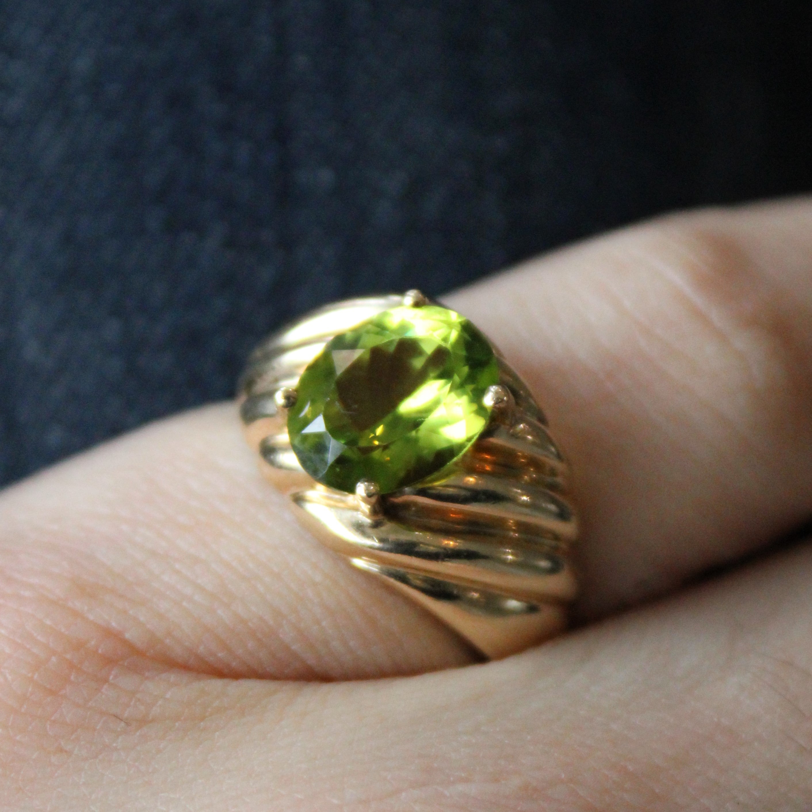 2.60ct Peridot Cocktail Ring - Size 6 | Elegant Green Gemstone Statement Ring for Women | Perfect for Evening Parties, Weddings & Special Occasions
