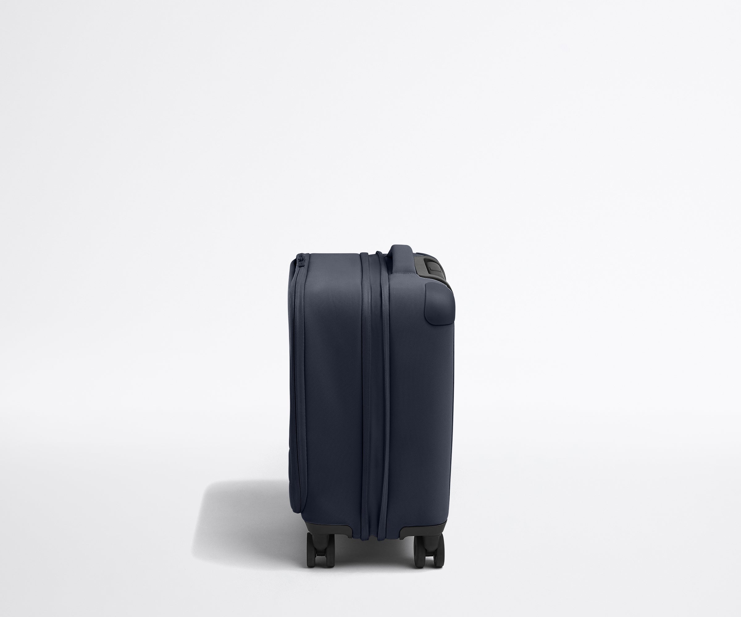 Softside Compact Carry On Luggage in Navy Blue - Lightweight & Durable Suitcase for Air Travel & Weekend Getaways