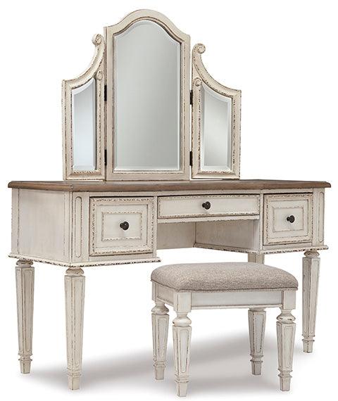 Realyn Vanity B743 22