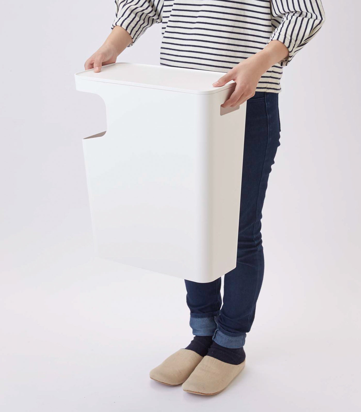 Compact Side Table Trash Can with Lid - Small Waste Bin for Living Room, Bedroom, Office - Perfect for Snacks, Tissues, and Daily Trash Disposal