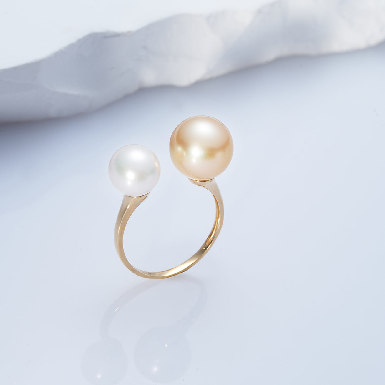 18K Gold Southsea & Akoya Pearls Ring KR00092 | Elegant Pearl Jewelry for Women | Perfect for Weddings, Anniversaries & Special Occasions