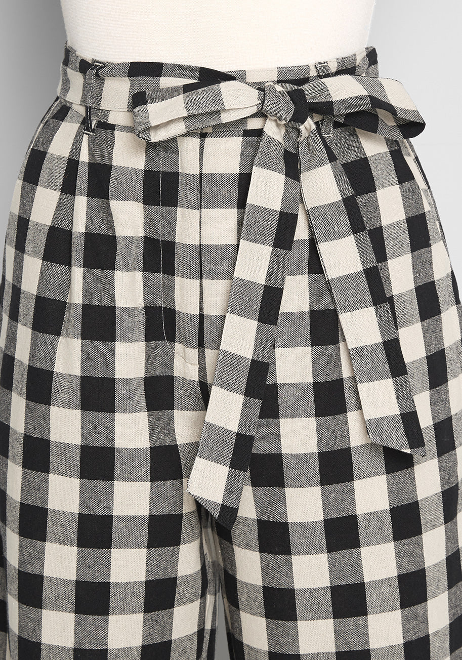 Stylish Plaid Pants for Women - Trendy Checkered Trousers for Casual Outfits & Office Wear