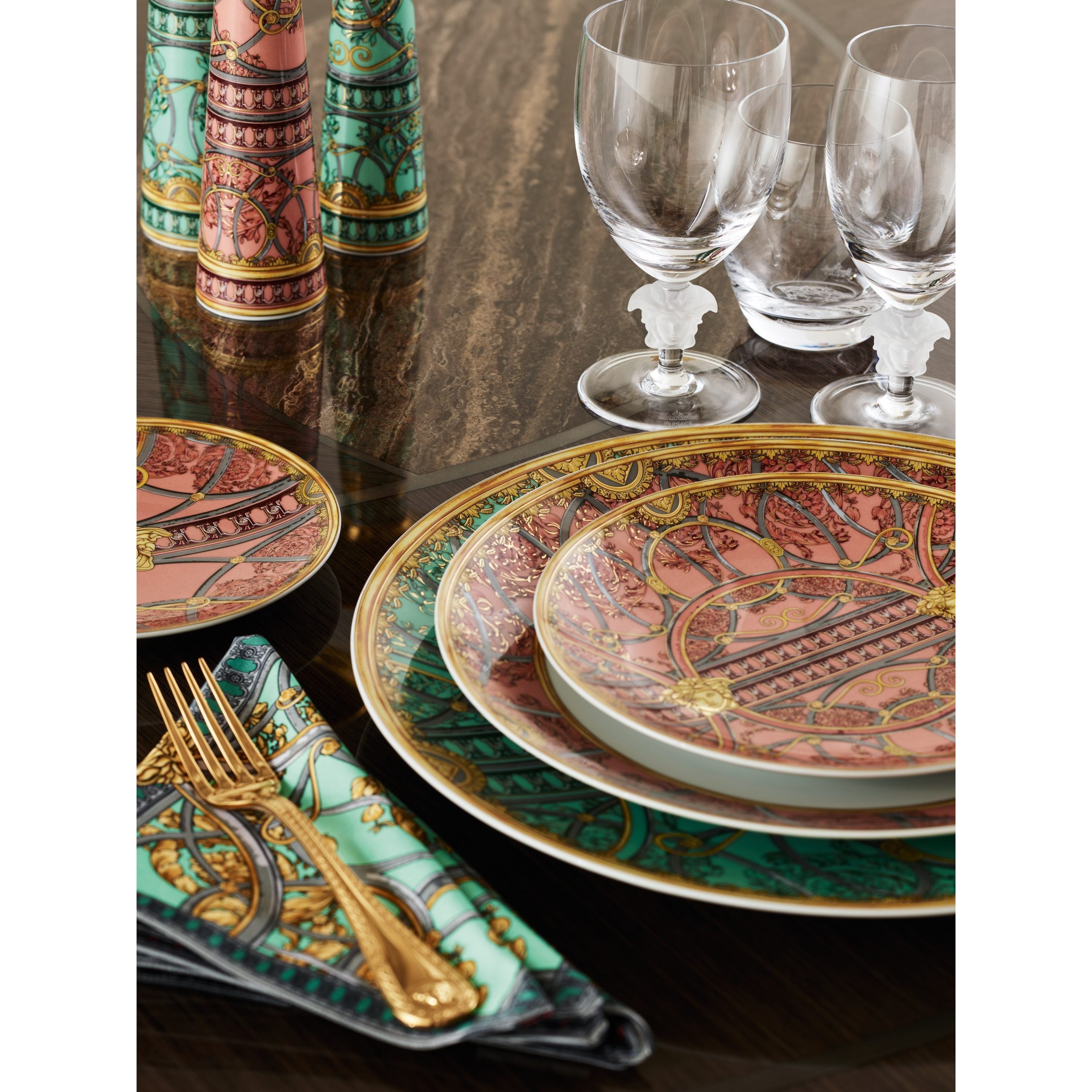 La Scala del Palazzo Rosa 5-Piece Dinnerware Set - Elegant Porcelain Plates, Bowls & Cups for Fine Dining, Wedding Registry & Italian-Themed Dinner Parties