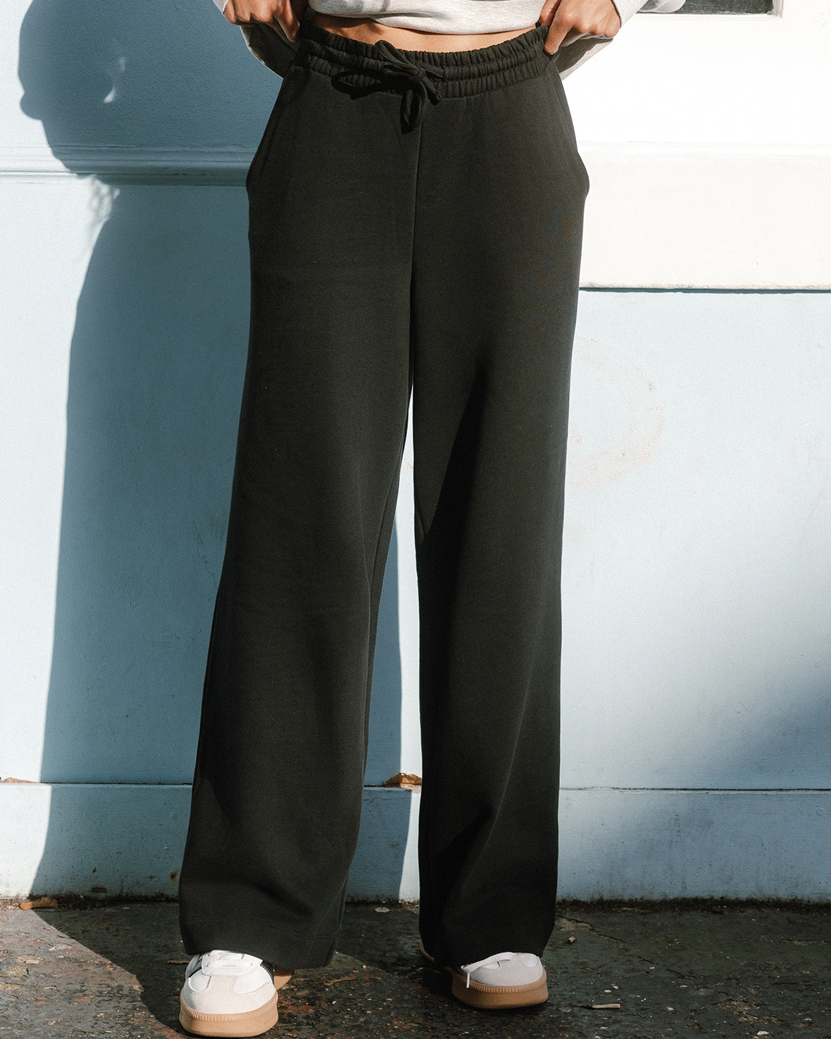 Organic Cotton Joggers for Women - Soft Comfortable Black Lounge Pants - Perfect for Yoga, Running, and Casual Wear