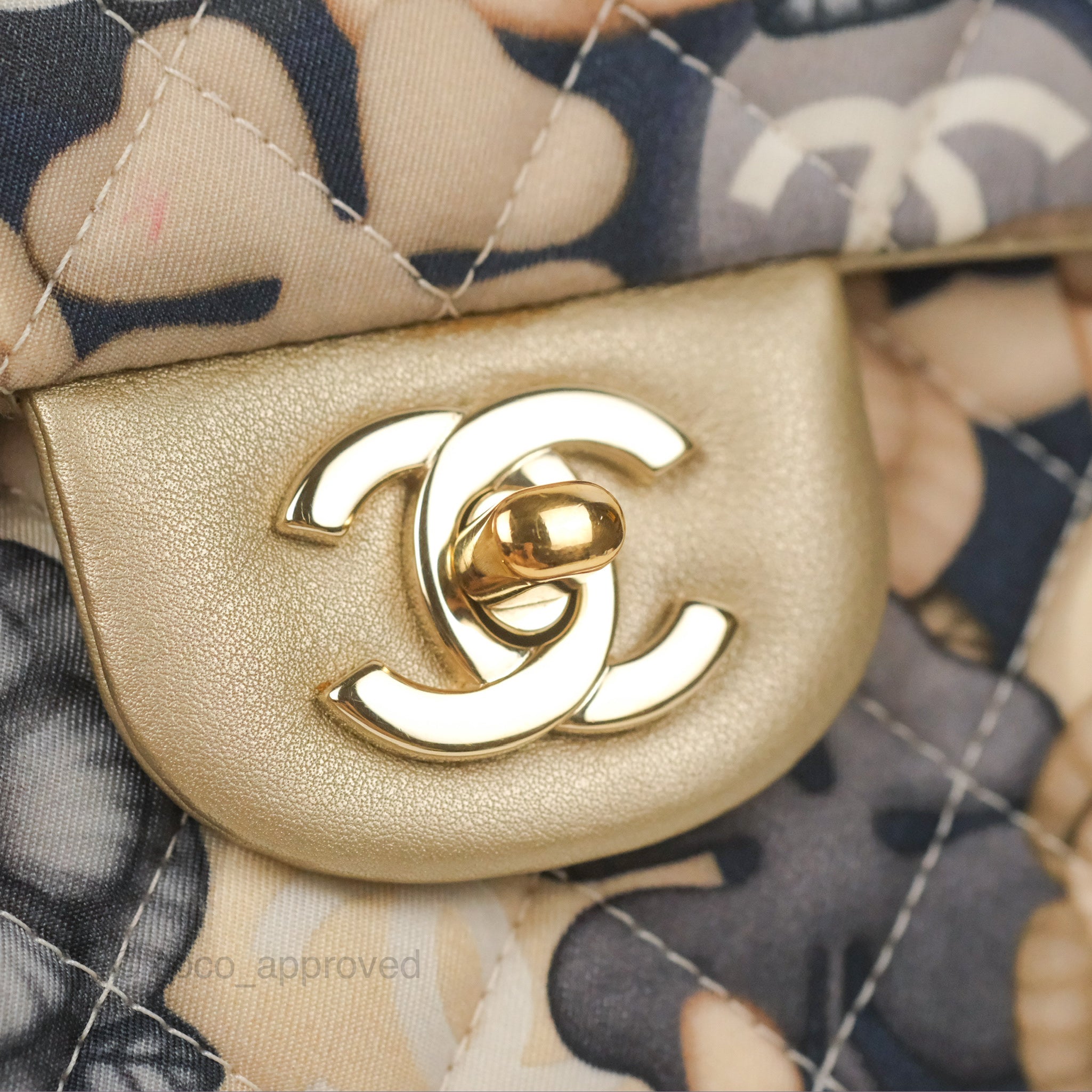 Chanel Medium Classic Double Flap Bag in Metallic Gold Lambskin with Gold Hardware - Luxury Designer Handbag for Women, Perfect for Parties, Date Nights & Special Occasions