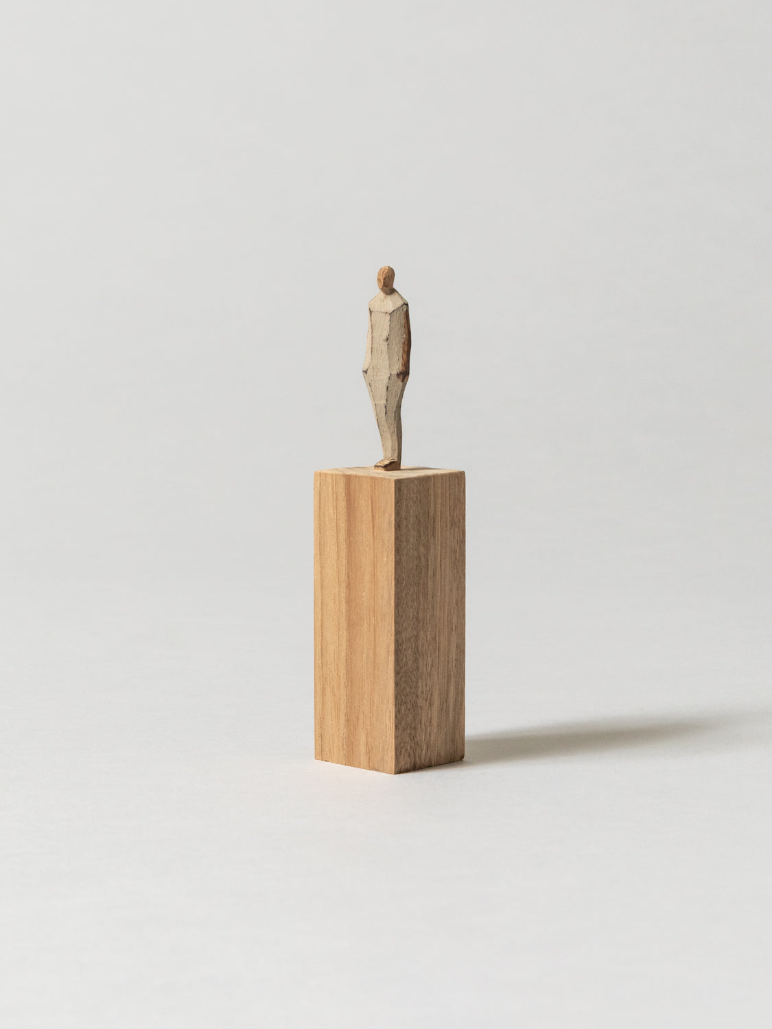 Olectronica Handcrafted Wooden Statuette - Natural Wood Home Decor | Perfect for Living Room, Bedroom & Office Display