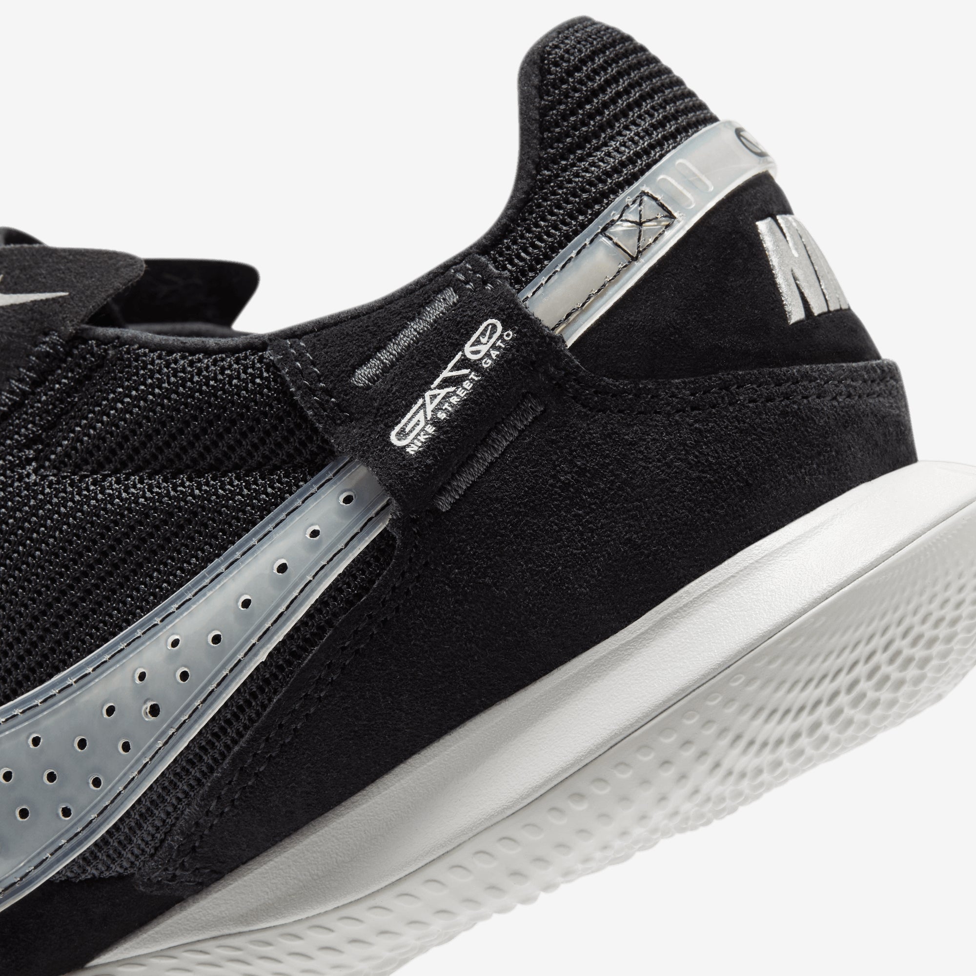 Nike Streetgato DC8466 Soccer Cleats - Lightweight Football Shoes for Men with Enhanced Traction | Perfect for Turf, Artificial Grass & Indoor Soccer Games