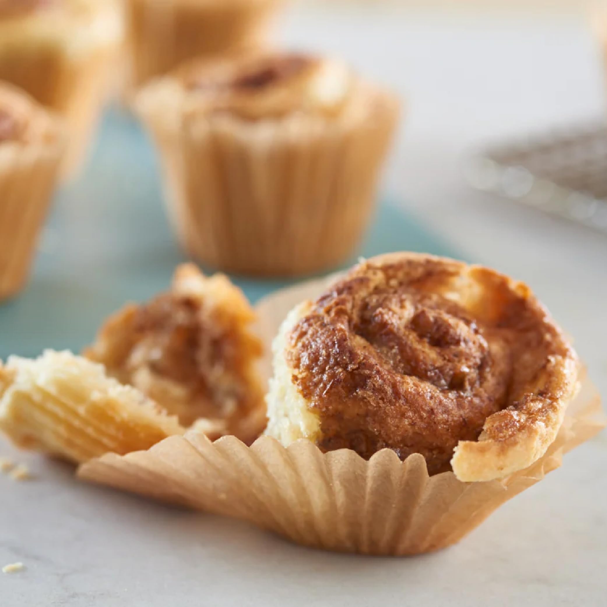 Extra Large Parchment Baking Cups - 30 Count Non-Stick Muffin Liners for Easy Release | Perfect for Cupcakes, Muffins & Baking Paper Cups
