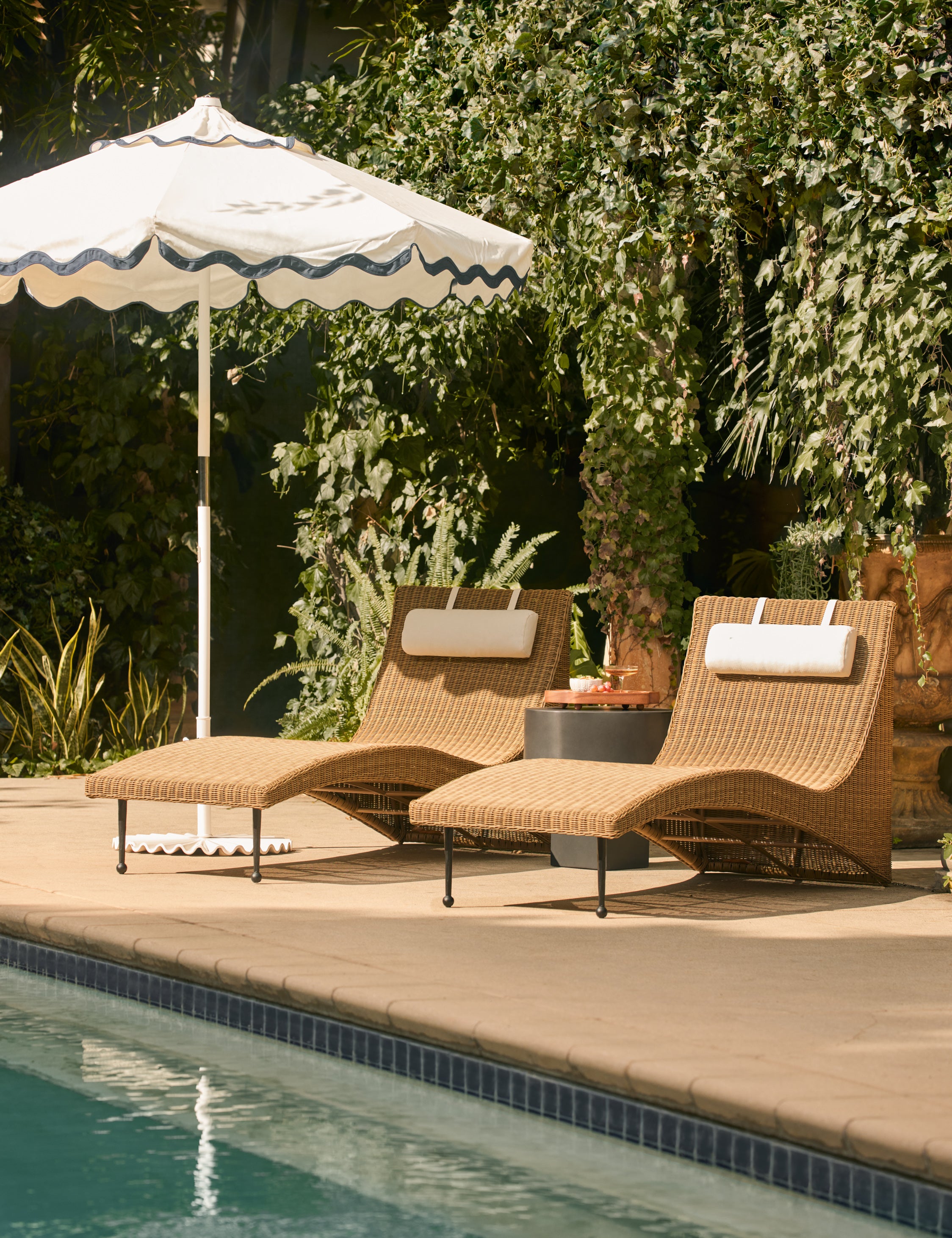Heavy Duty Clamshell Umbrella Base - 15 lbs Weighted Stand for Patio, Deck & Outdoor Use | Durable Windproof Design by Business & Pleasure Co. | Perfect for Garden, Poolside & Backyard Gatherings