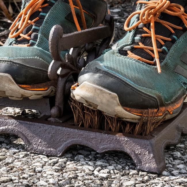 Dual Esschert Design Cast Iron Boot Brushes with Scrapers - Heavy Duty Outdoor Shoe Cleaner for Mud, Snow & Dirt - Perfect for Entryways, Farms & Hunting Cabins