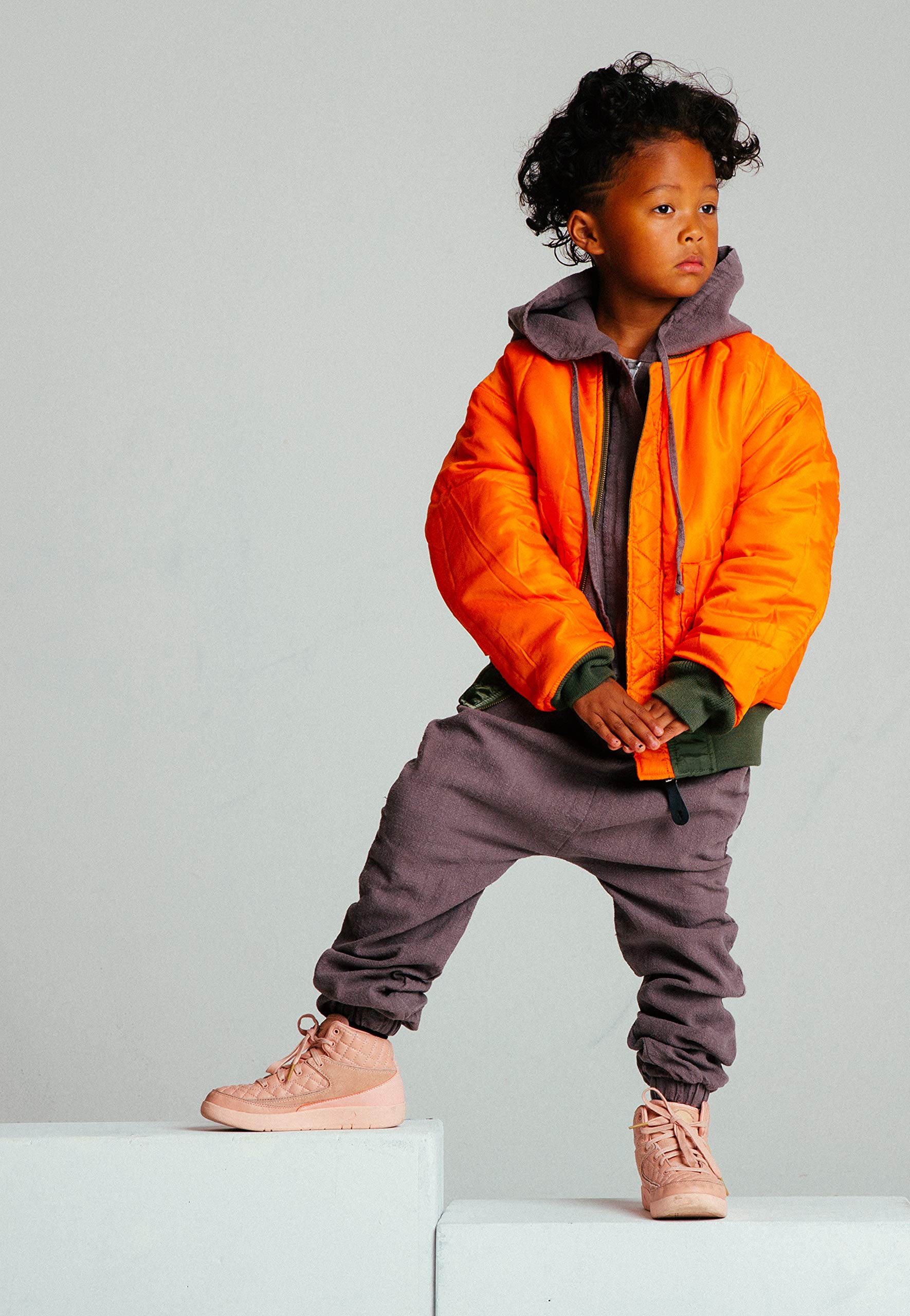 Alpha Industries Boys' MA-1 Flight Jacket - Classic Bomber Jacket for Kids, Water-Resistant & Warm - Perfect for School, Outdoor Adventures & Winter Fashion