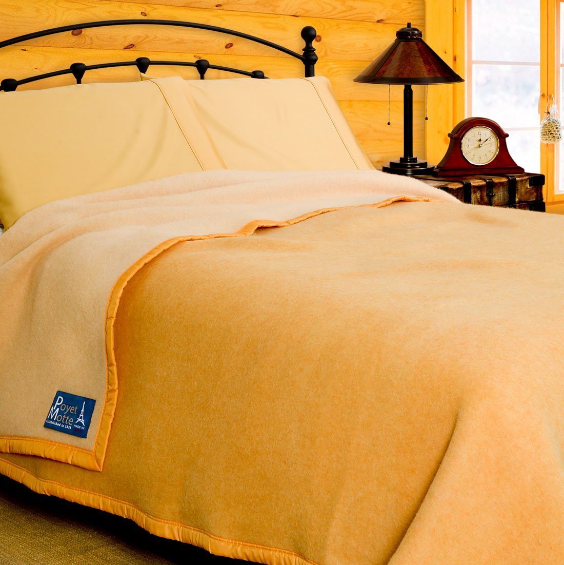 Premium Poyet Motte Aubisque 500GSM Heavyweight 100% Wool Blanket - Full/Queen Size in Maise/Natural - Warm & Cozy for Bedroom, Sofa, Camping & Winter Use