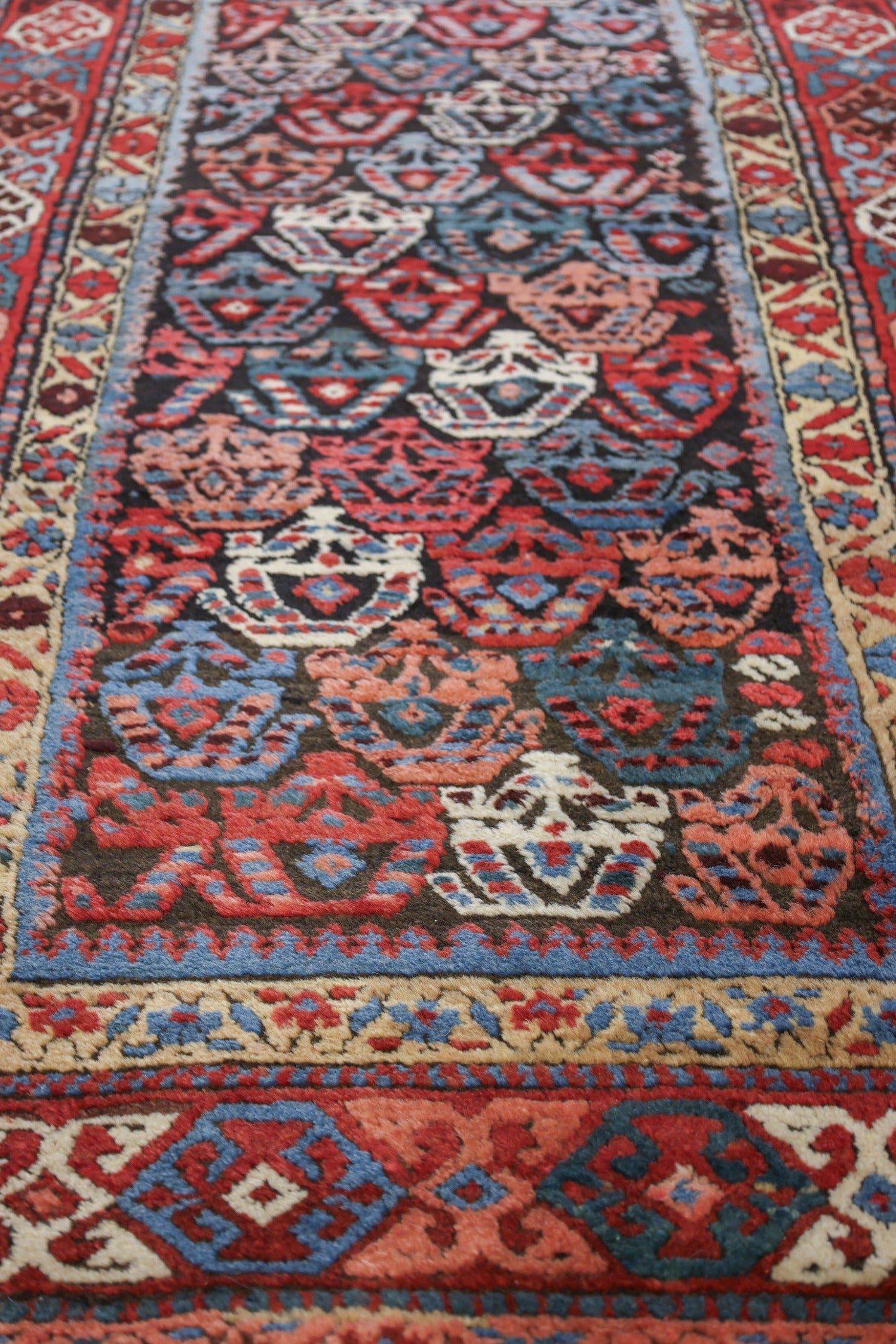 Vintage NW Persian Handwoven Tribal Rug - Authentic Traditional Design, JF8741 - Perfect for Boho Chic Living Room, Bedroom, or Home Decor