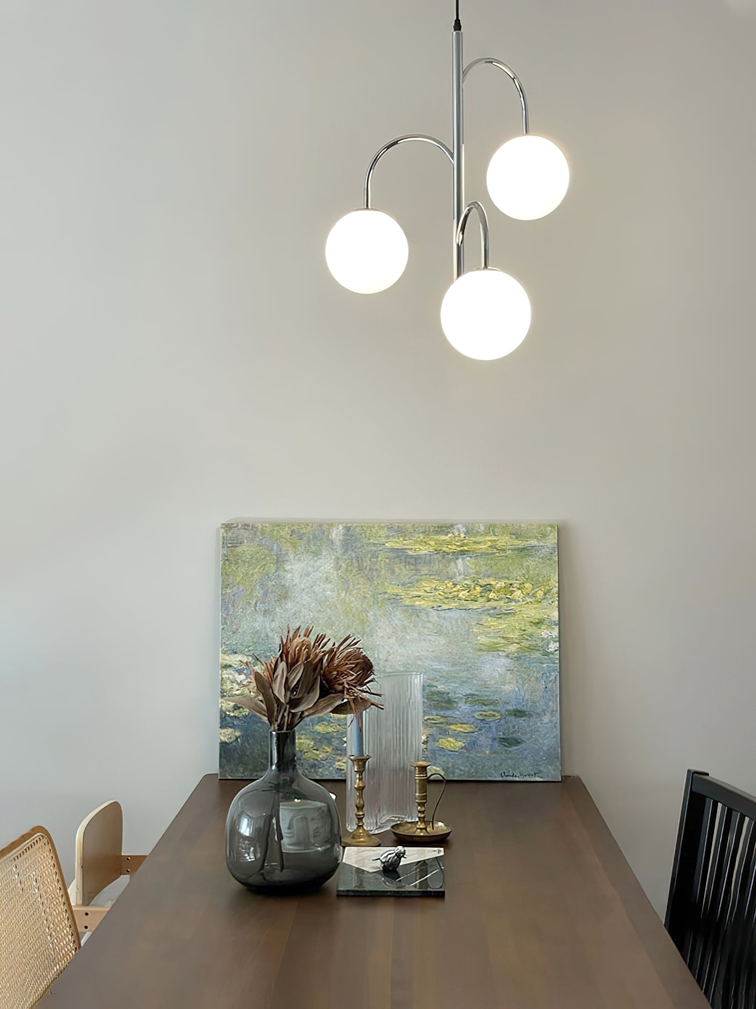 Modern Globe Glass Pendant Light - Elegant Hanging Chandelier for Dining Room, Kitchen Island & Bedroom Lighting - Clear Glass Sphere Ceiling Lamp for Home Decor