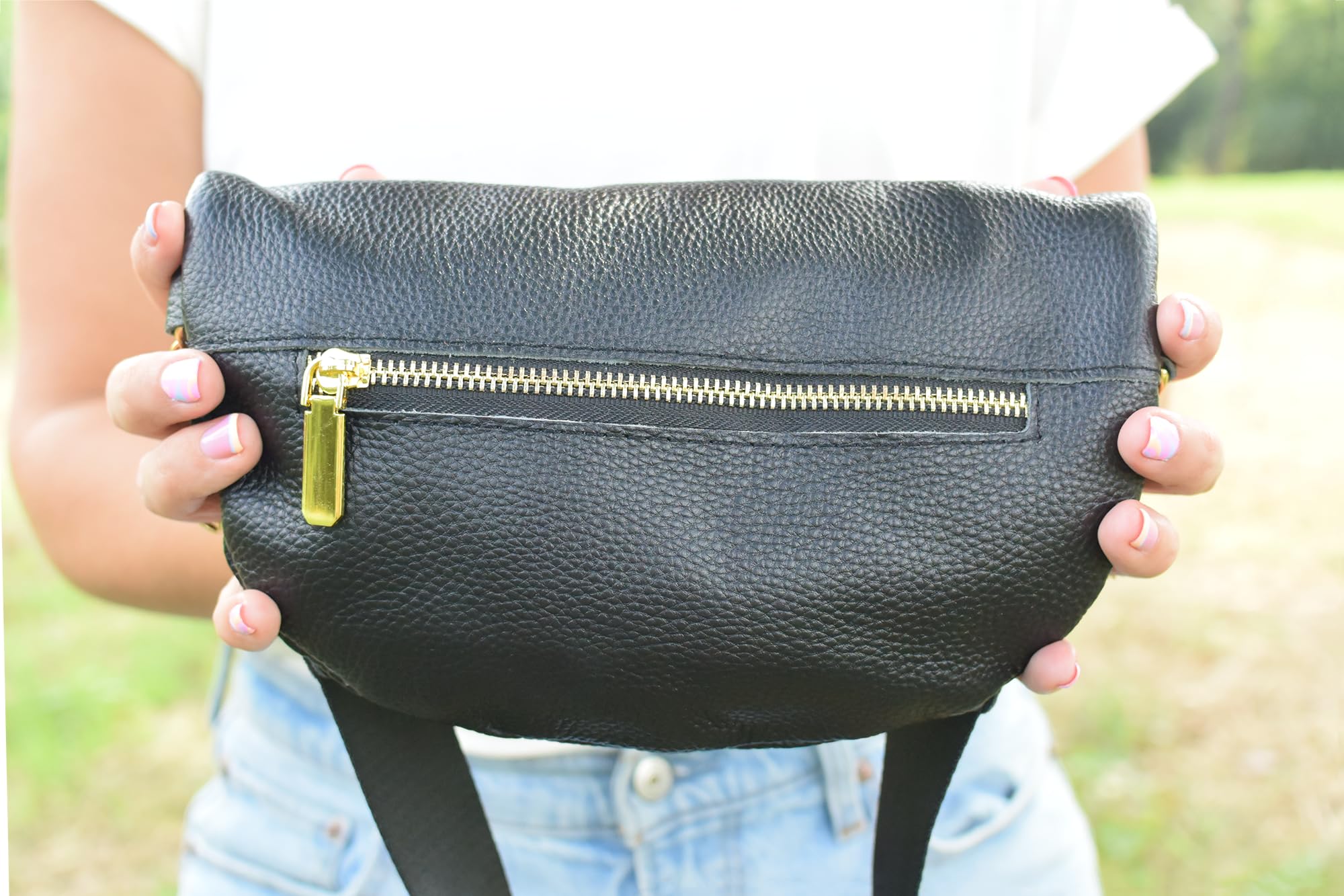 Trendy Women's Leather Fanny Pack Crossbody Bag - Stylish Sling Bag for Travel, Vacation & Everyday Use - Small Waist Pack Purse with Adjustable Strap (Black) - Perfect for Hiking, Shopping & Outdoor Activities