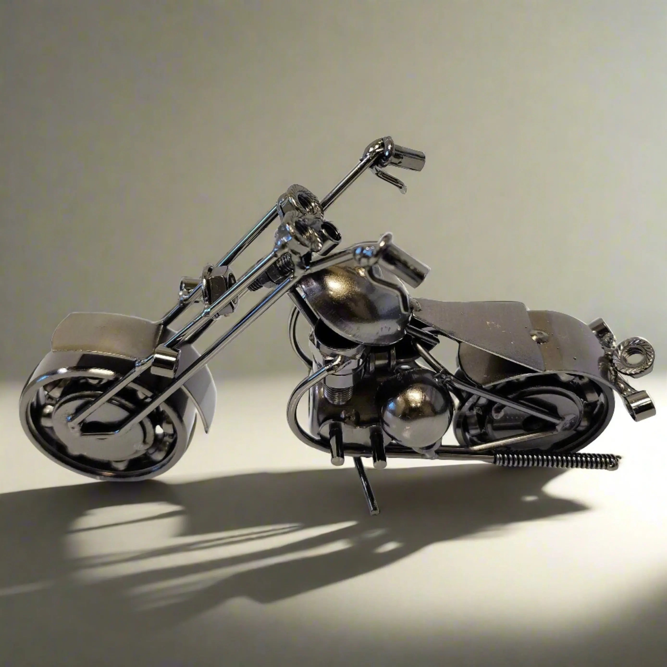 Open Road Medium Motorcycle Model - High Performance Cruiser Bike for Adults, Perfect for Highway Riding and Long Distance Touring