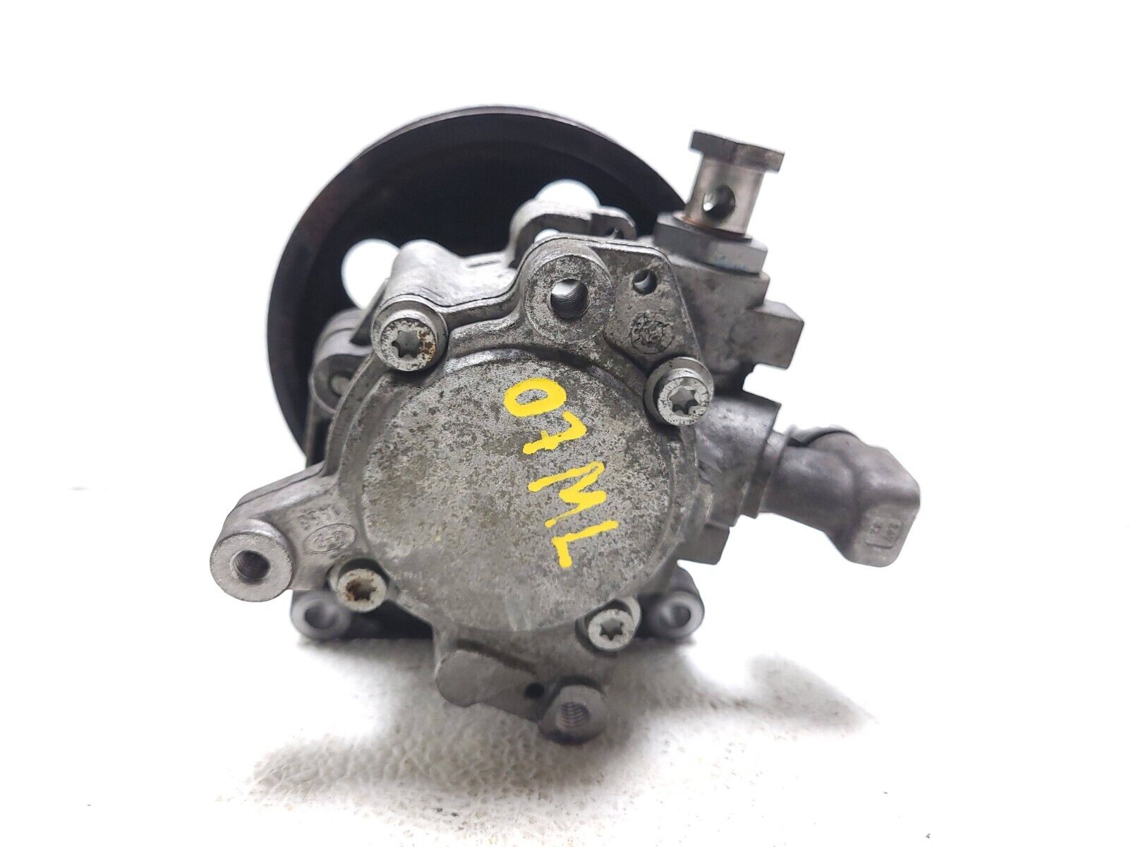 06-11 Mercedes ML500 Power Steering Pump OEM Replacement - High Performance Steering Pump for Smooth Driving & Off-Road Adventures