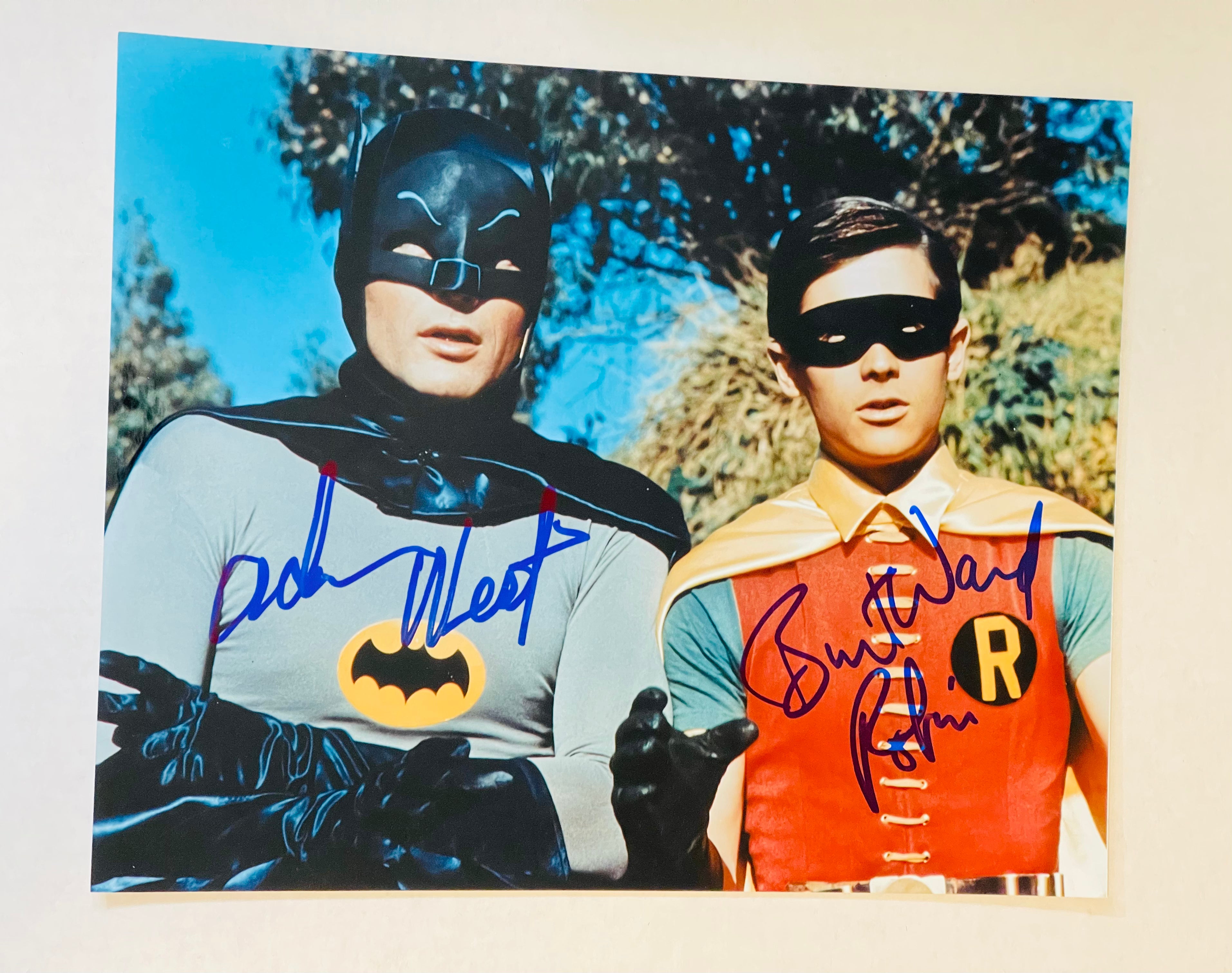 Batman and Robin Rare Double Autograph with Fanexpo COA & Hologram - Authentic Collectible for DC Comics Fans, Superhero Memorabilia Display