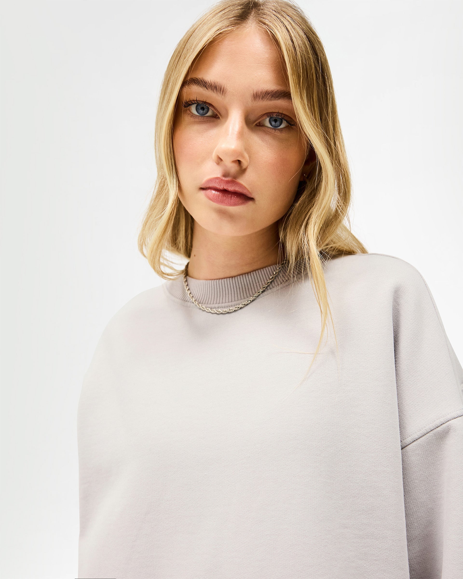Epic Raglan Sweater for Women & Men - Light Grey Crewneck Pullover | Cozy Casual Wear for Fall & Winter | Perfect for Office, Travel & Outdoor Activities