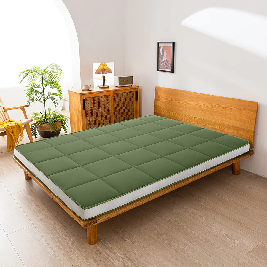 MAXYOYO Padded Japanese Floor Mattress - Green Foldable Roll Up Futon Mattress for Bedroom, Guest Room & Travel | Comfortable Floor Sleeping & Lounging
