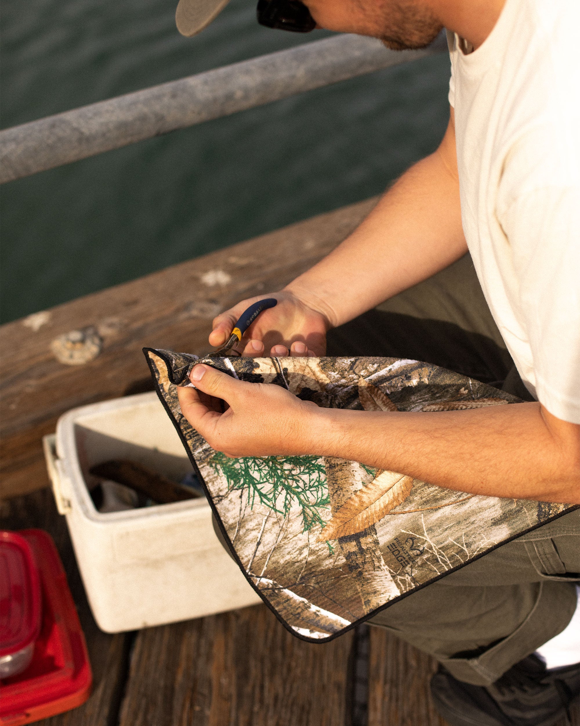 Realtree Camo Fishing ECO Towel - Quick Dry, Absorbent & Lightweight for Outdoor Fishing, Camping, and Hiking Adventures
