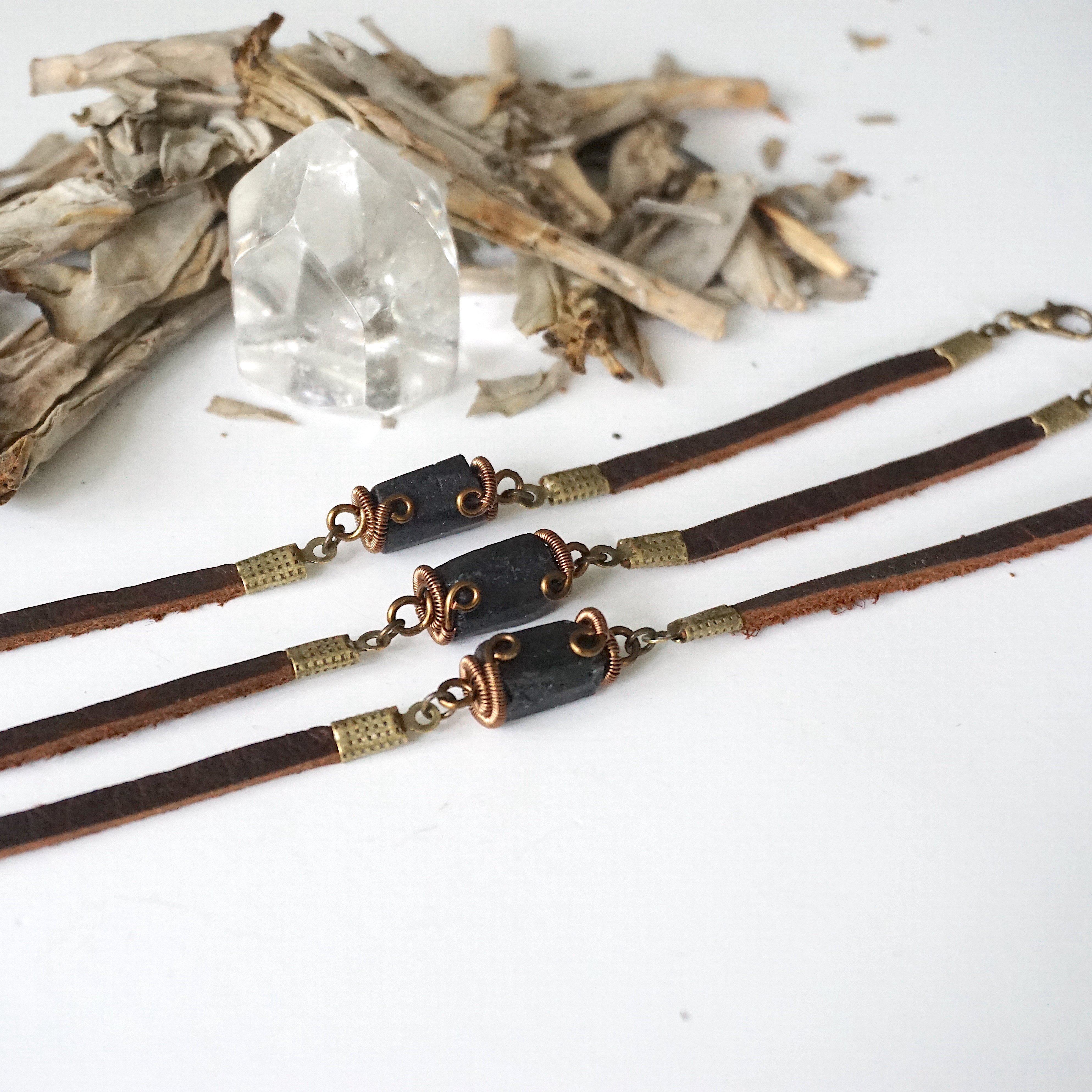 Black Tourmaline Bracelet with Brown Leather Cord - Natural Stone Protection Jewelry for Men & Women - Perfect for Meditation, Energy Cleansing & Everyday Wear