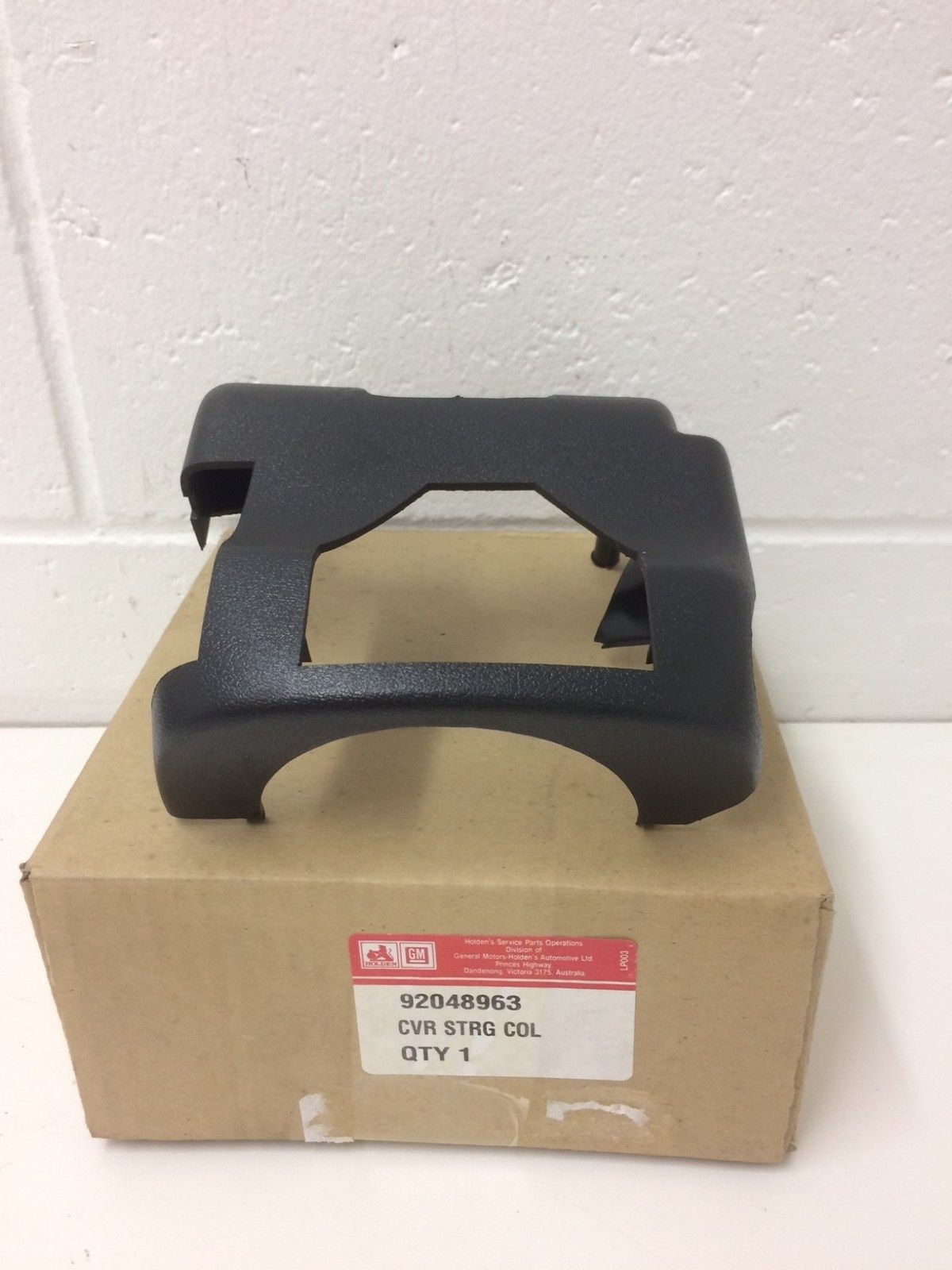Genuine Upper Steering Column Shroud for VR Commodore 1993-1995 | Replacement Car Interior Part for Smooth Driving Experience