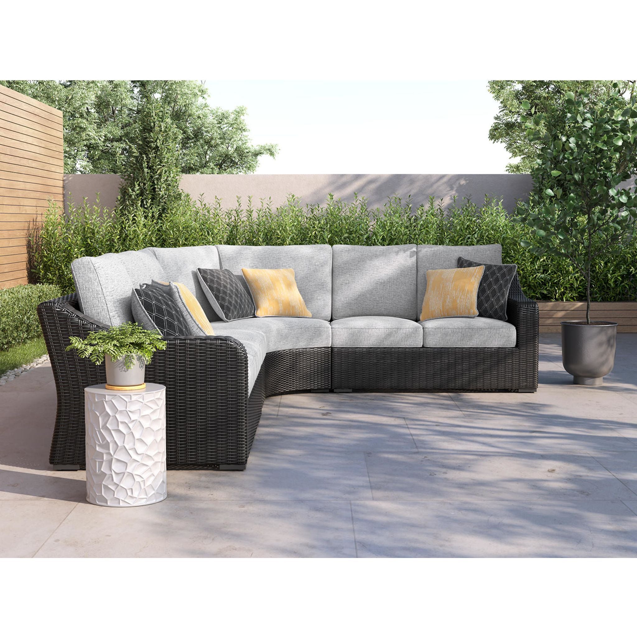 Beachcroft 4-Piece Outdoor Modular Sectional Sofa Set - Water-Resistant Patio Furniture for Backyard, Poolside & Garden Relaxation