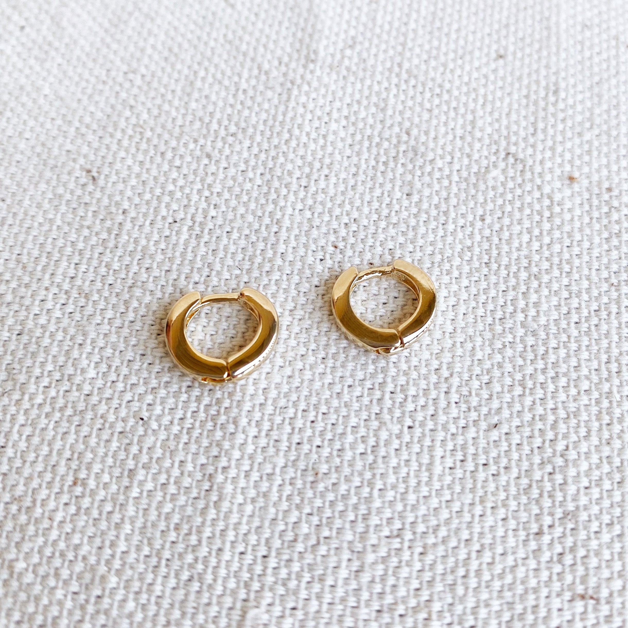 18K Gold Filled 10mm Clicker Hoop Earrings for Women - Hypoallergenic Minimalist Stud Earrings for Everyday Wear, Parties & Gifting