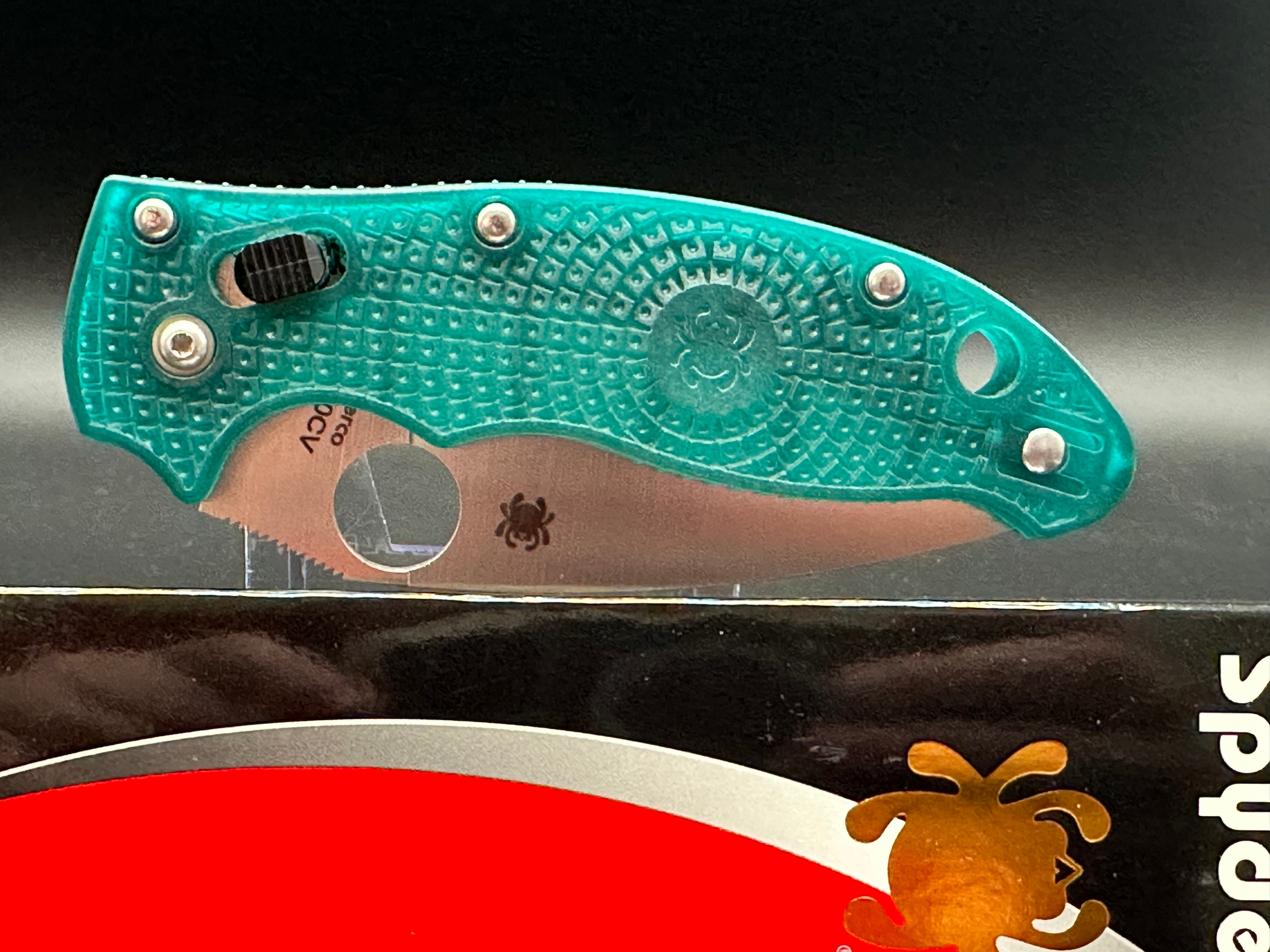 SPYDERCO MANIX 2 LIGHTWEIGHT TRANSLUCENT MYSTIC GREEN 20CV FOLDING KNIFE - Knife Joker Exclusive EDC Pocket Knife for Outdoor Camping, Hiking & Everyday Carry