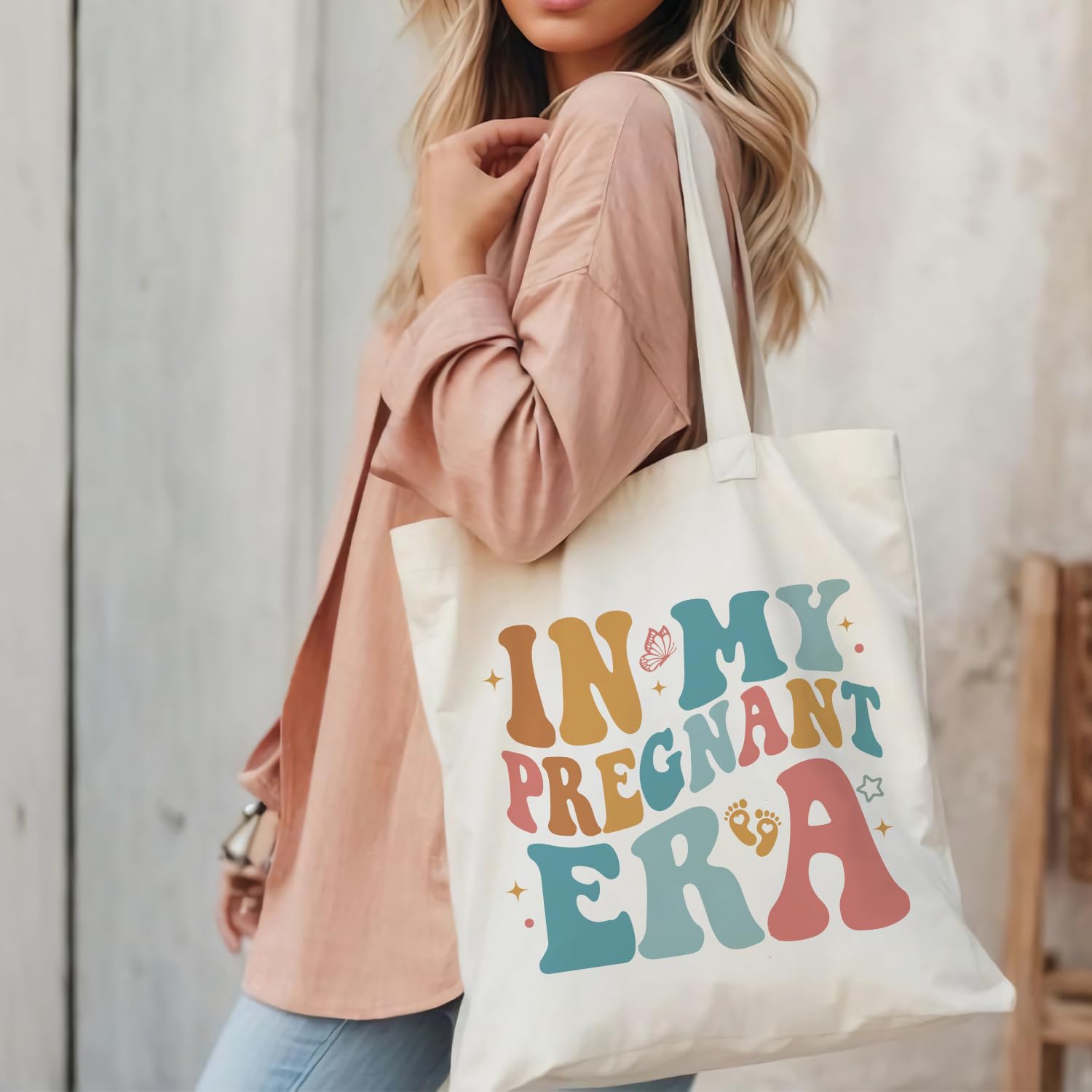 Funny Pregnancy Gifts for Expecting Moms - Iced Coffee Glass Cup & Cotton Tote Bag Set - Perfect First Time Mom Gift for Baby Shower, Christmas or Mother's Day - Great for Maternity Photos, Coffee Dates & Nursery Decor