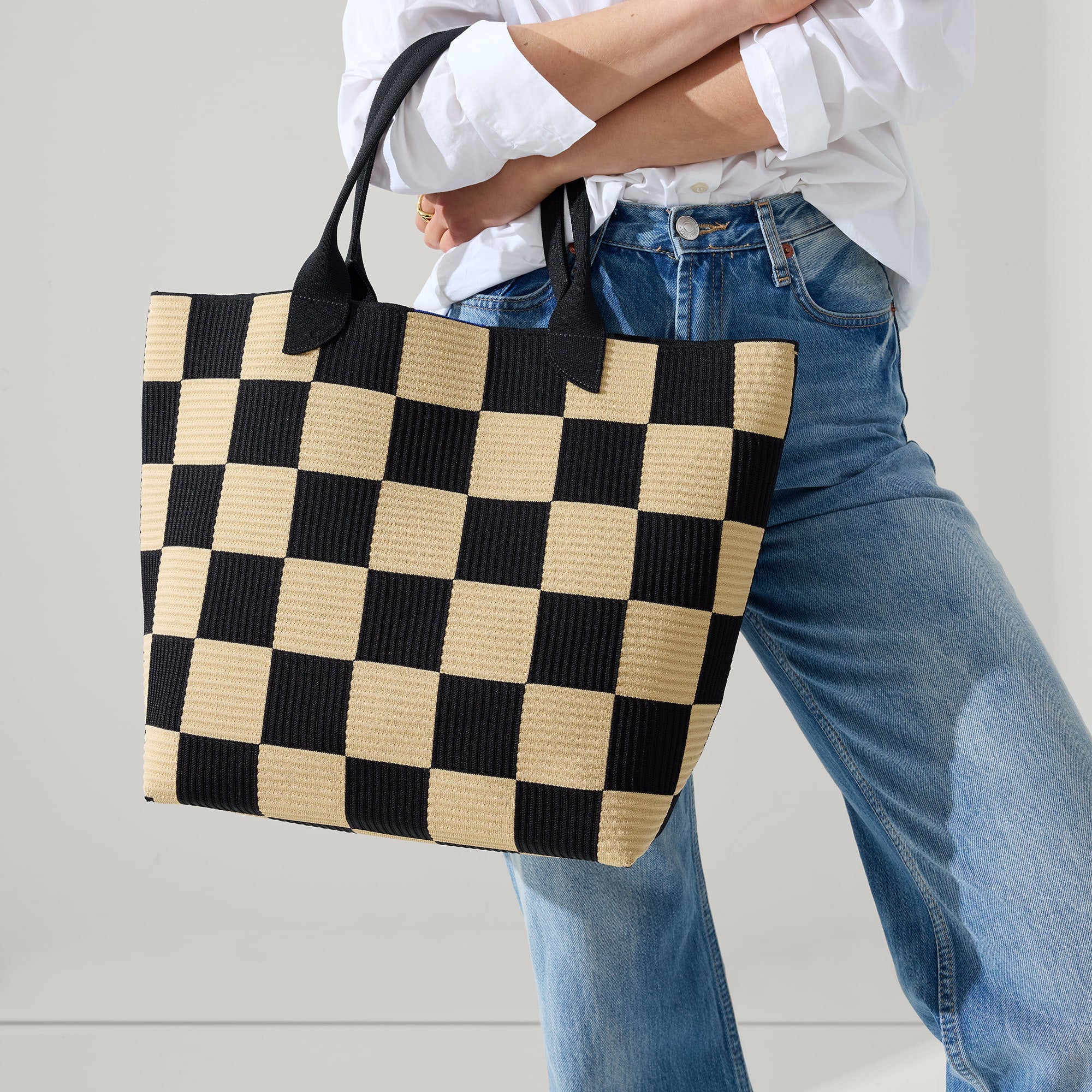 Lightweight Checker Classic Tote Bag - Stylish & Durable for Work, Travel & Shopping