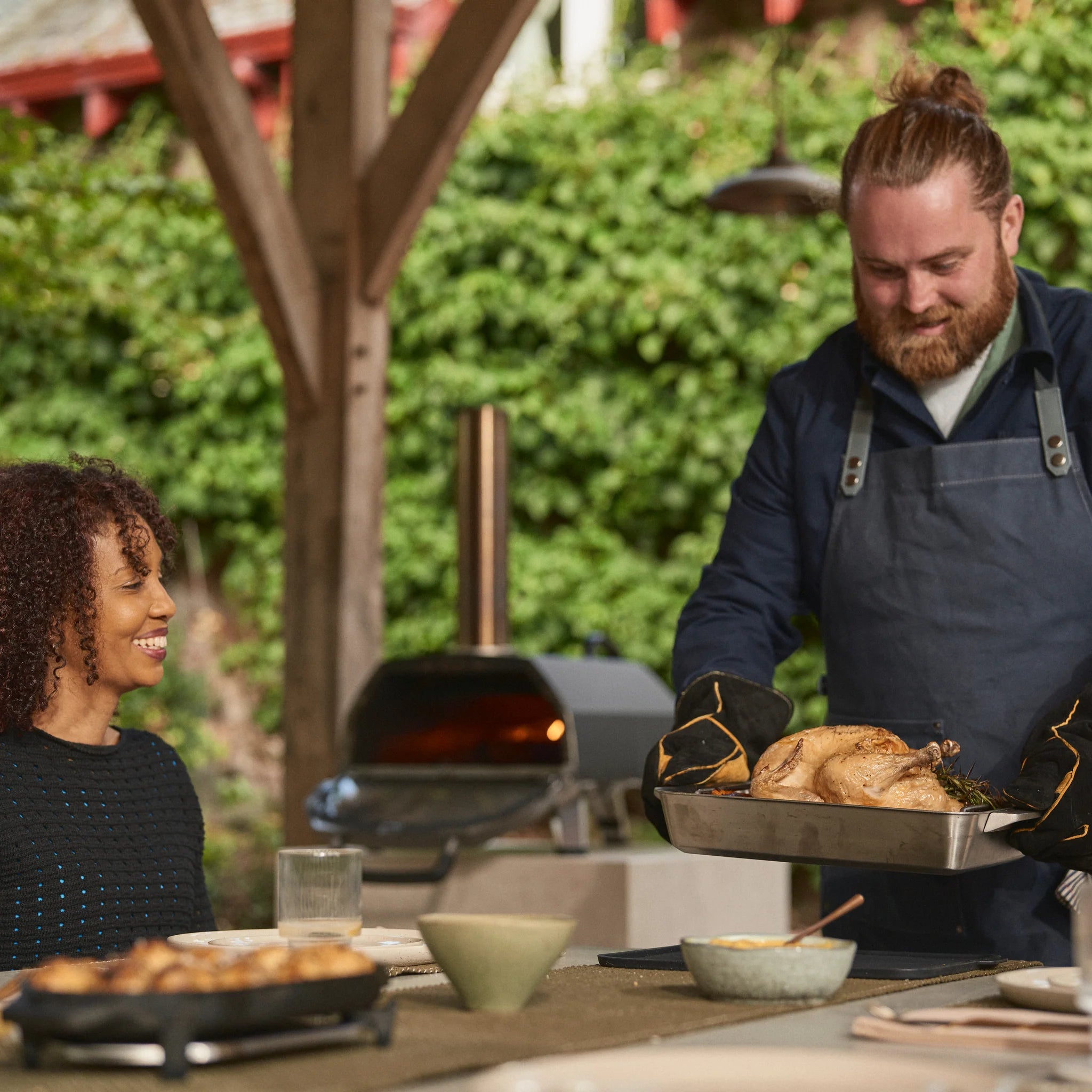 Ooni Karu 2 Pro Outdoor Pizza Oven - Portable Wood & Gas Pizza Maker for Backyard, Camping & Parties - Perfect for Home Chefs & Outdoor Cooking Enthusiasts