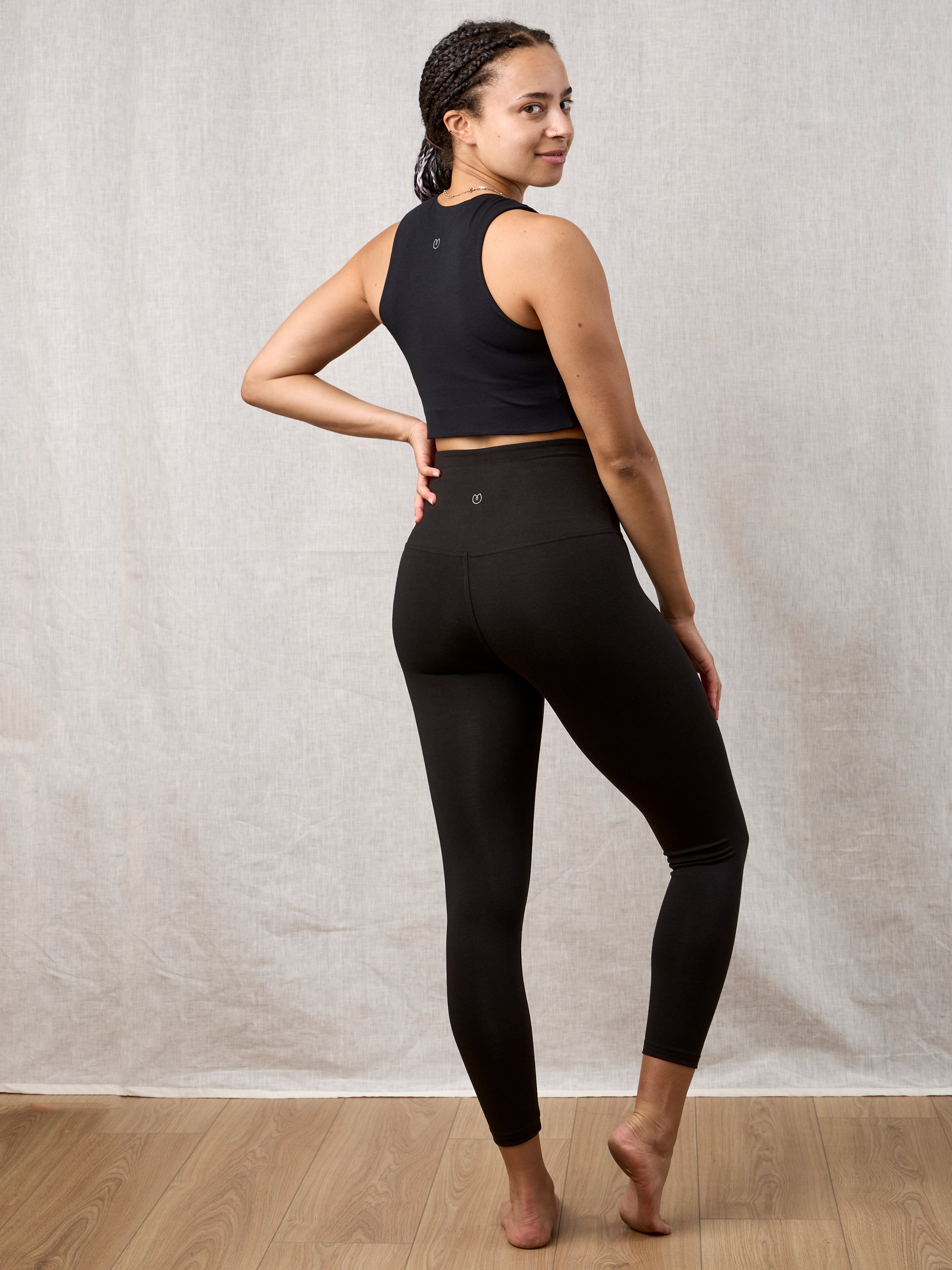 Yogamatters Live In 7/8 Eco-Friendly Yoga Leggings for Women - Black | Sustainable Workout Pants for Yoga, Pilates & Gym