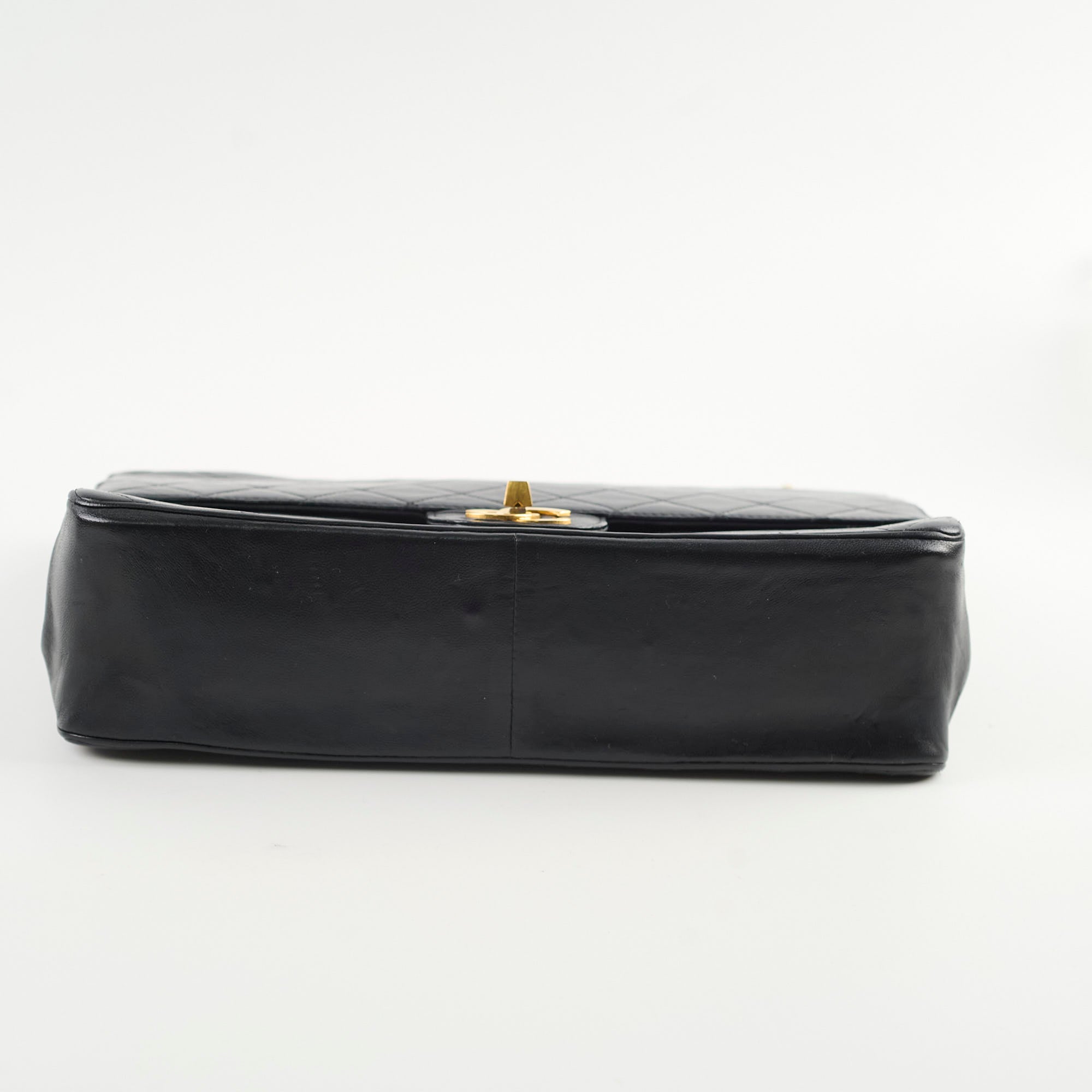 Authentic Chanel Medium Vintage Classic Double Flap Bag - Genuine Lambskin Leather in Timeless Black | Perfect for Luxury Fashion, Evening Events & Collector's Items