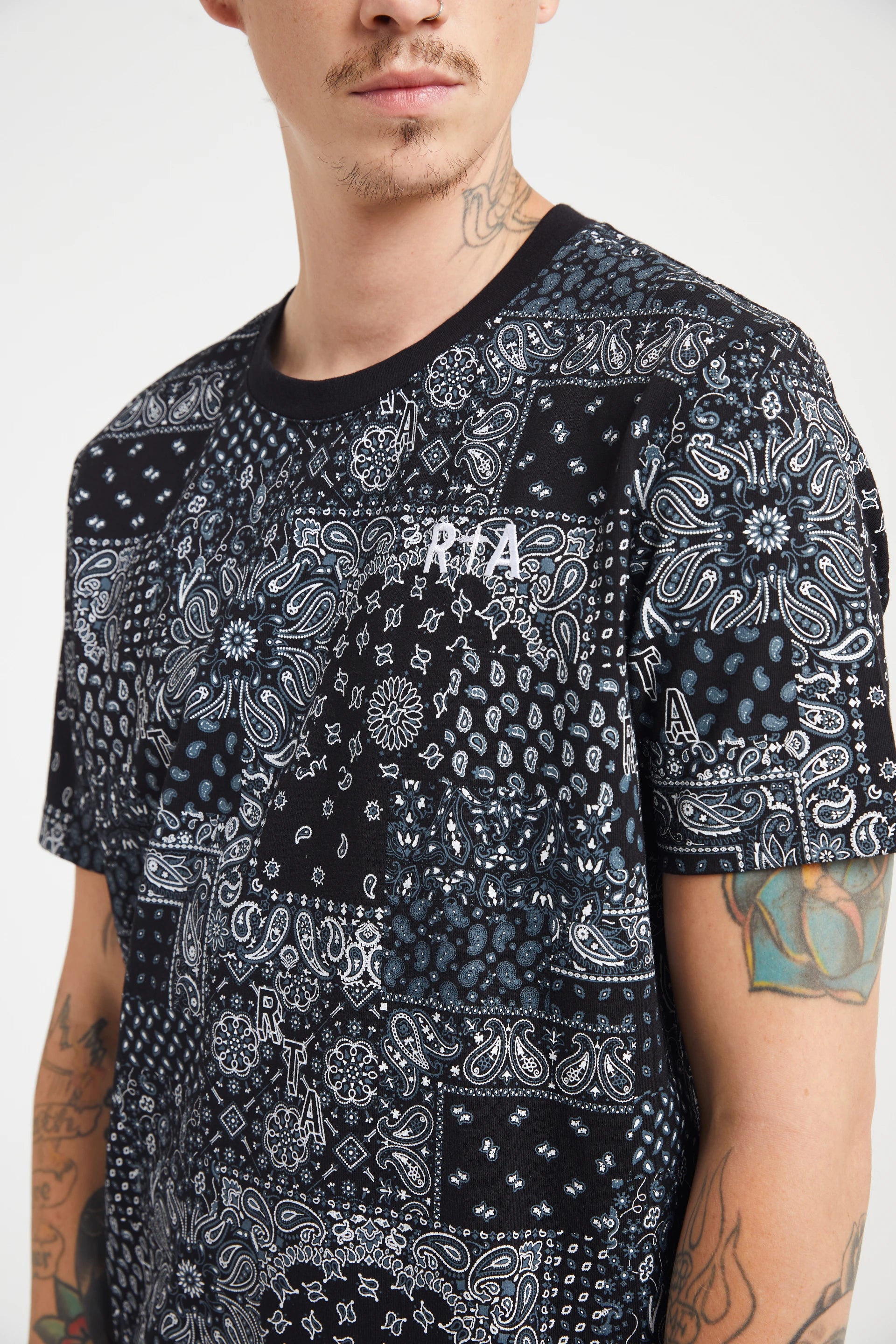 LIAM TEE | Black Ready-to-Assemble Bandana - Stylish & Comfortable for Outdoor Activities, Concerts, and Everyday Wear