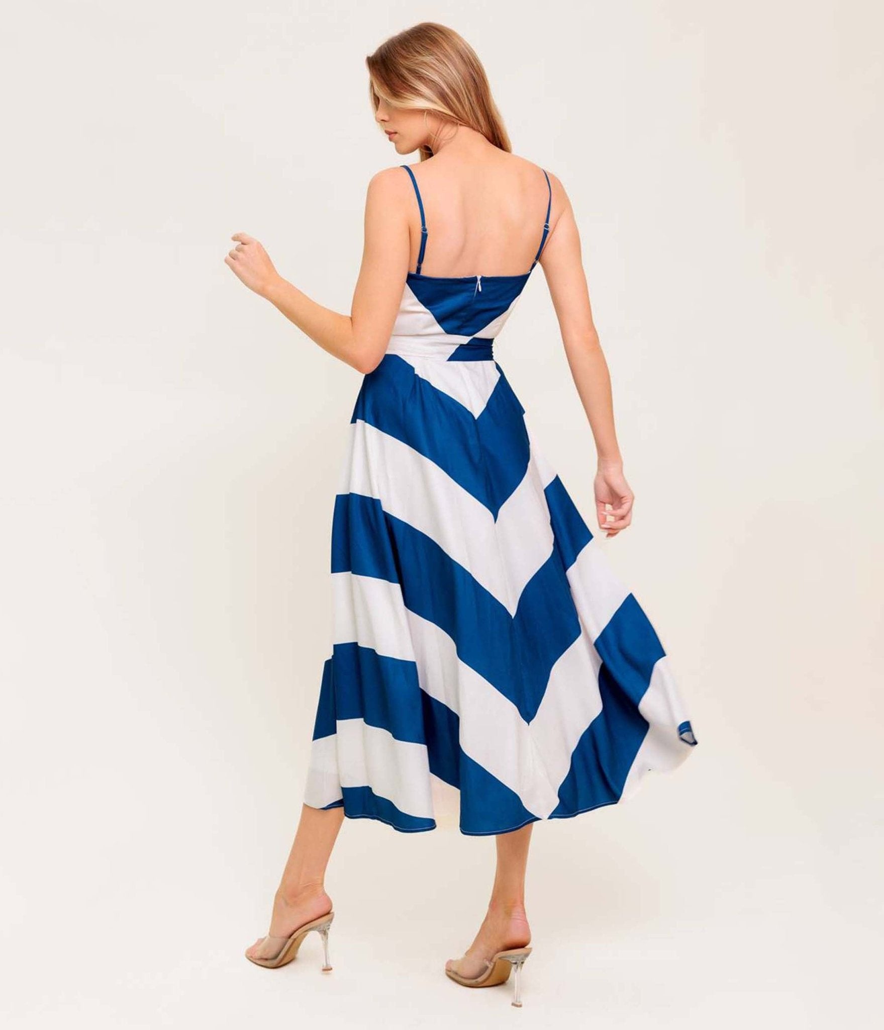 Navy & White Chevron Radiant Heart Woven Midi Dress - Elegant Floral Print Summer Dress for Women, Perfect for Beach Vacation, Date Night & Casual Outings