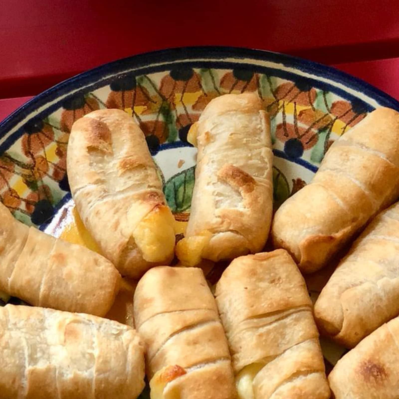 Tio Simon Pre-Cooked Tequeños – Frozen Cheese Filled Sticks (40 Count) | Authentic Venezuelan Appetizer for Parties, Snacking & Game Day