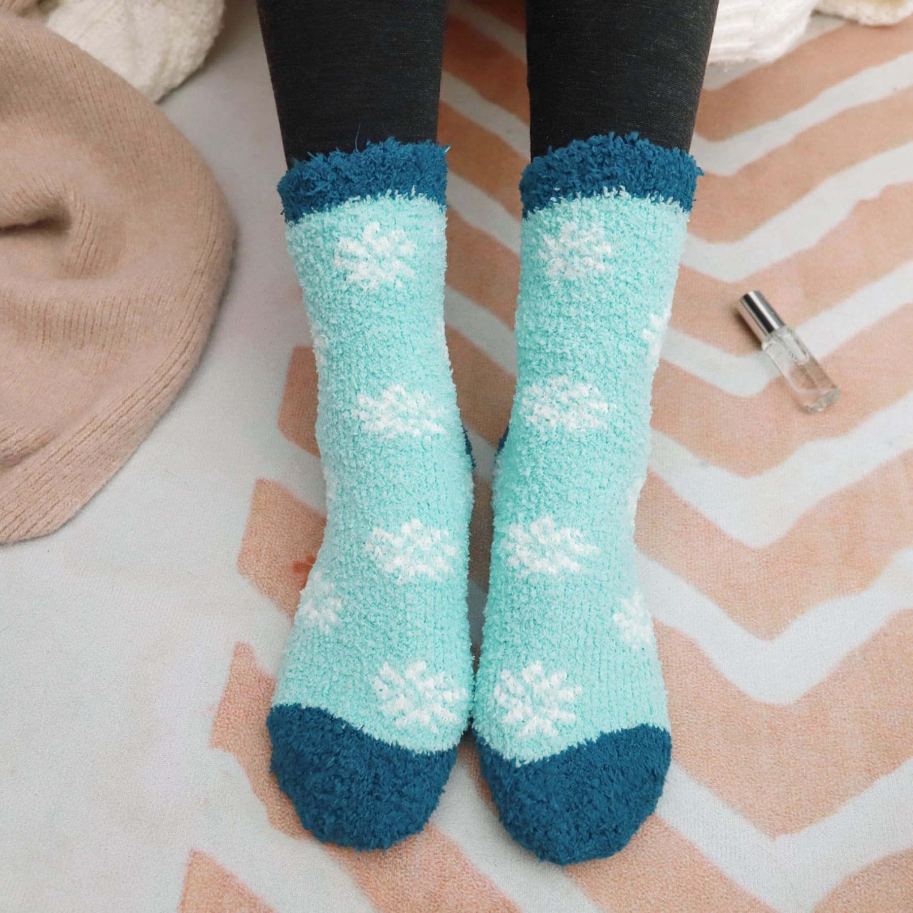 HIALTODAY Women's Winter Fuzzy Socks - Cozy Fluffy Warm Socks for Women, Perfect Gift for Mom, Wife, Girlfriend - Birthday Christmas Gifts for Her - Ideal for Home, Office & Cold Weather Comfort
