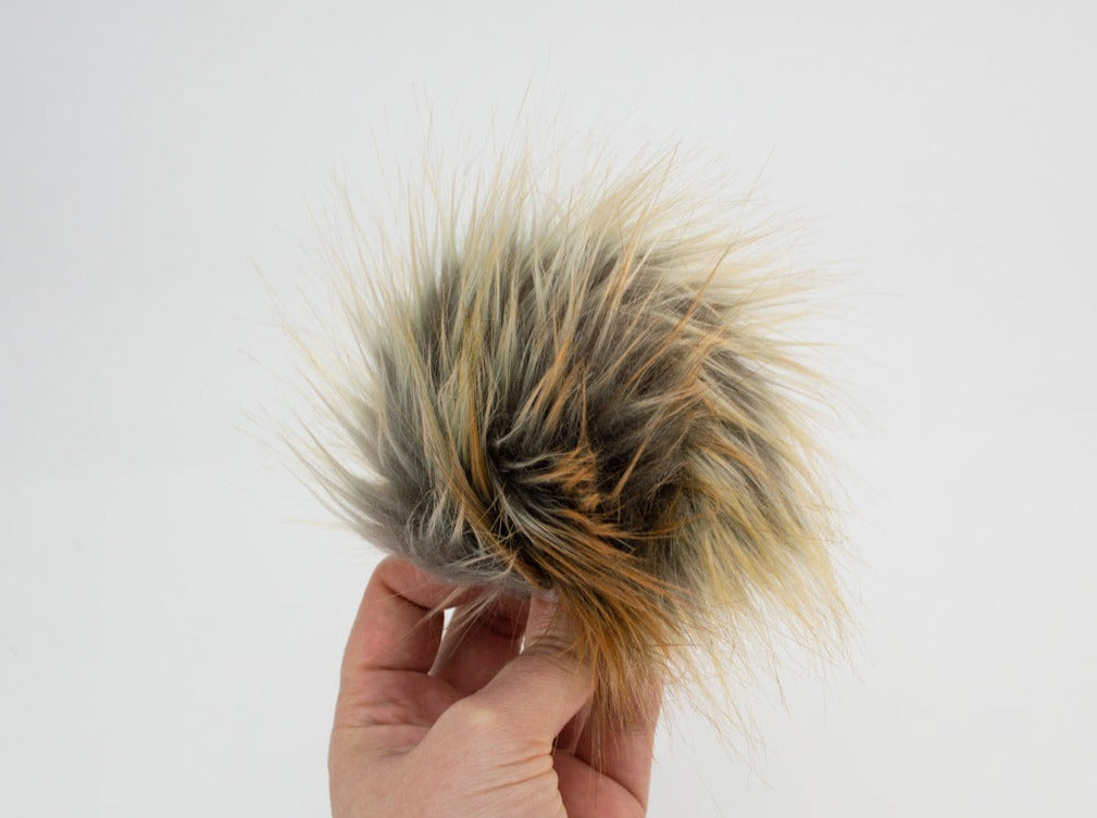 Luxury Gold Fox Fur Tail - Elegant Fashion Accessory for Costume Parties, Cosplay, and Winter Outfits
