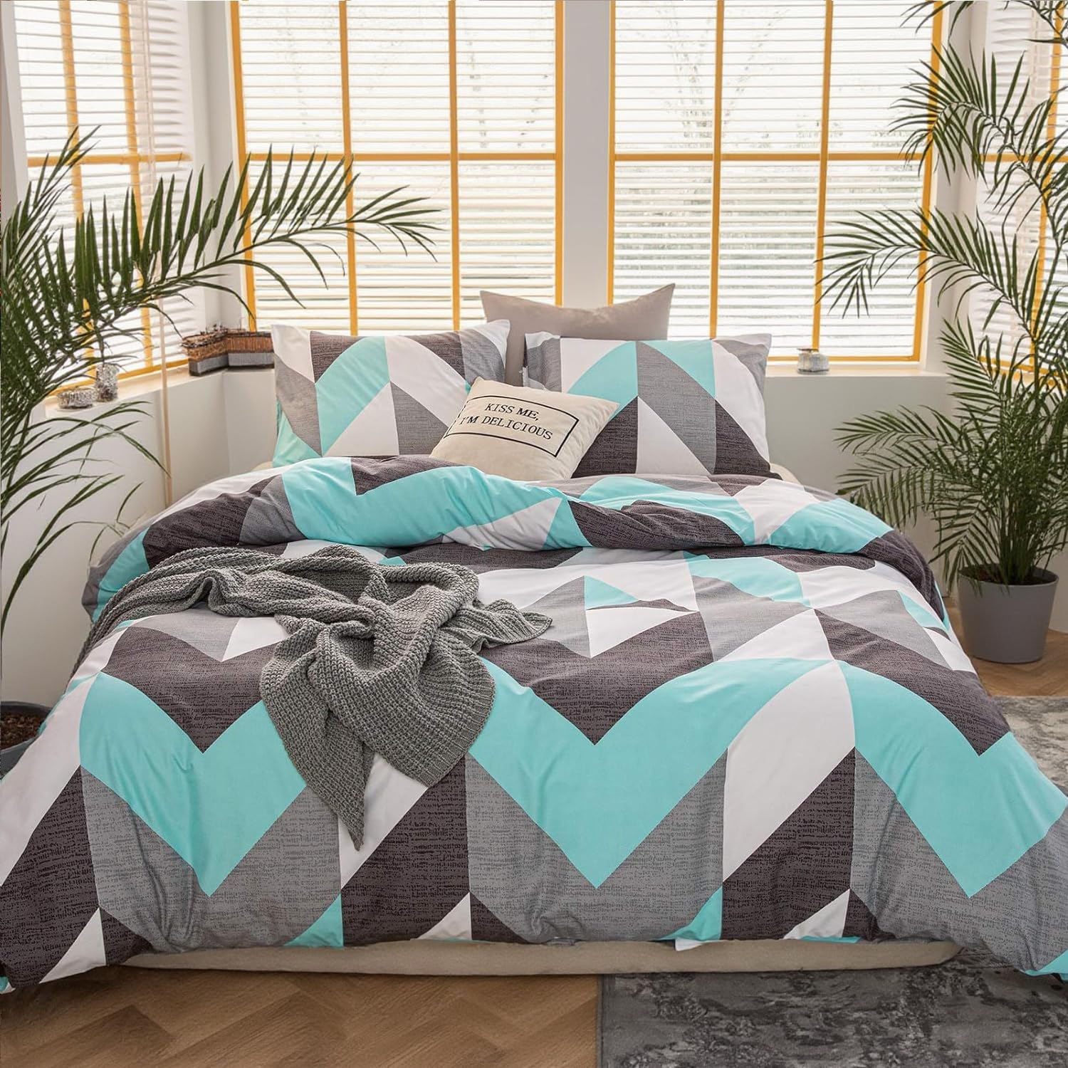 Bedbay Queen Size Teal Comforter Set - 3 Piece Lightweight Down Alternative Geometric Chevron Turquoise & Grey Bedding for Girls, Teens, Men & Women | Perfect for Western Style Bedrooms, Guest Rooms & Dorm Decor