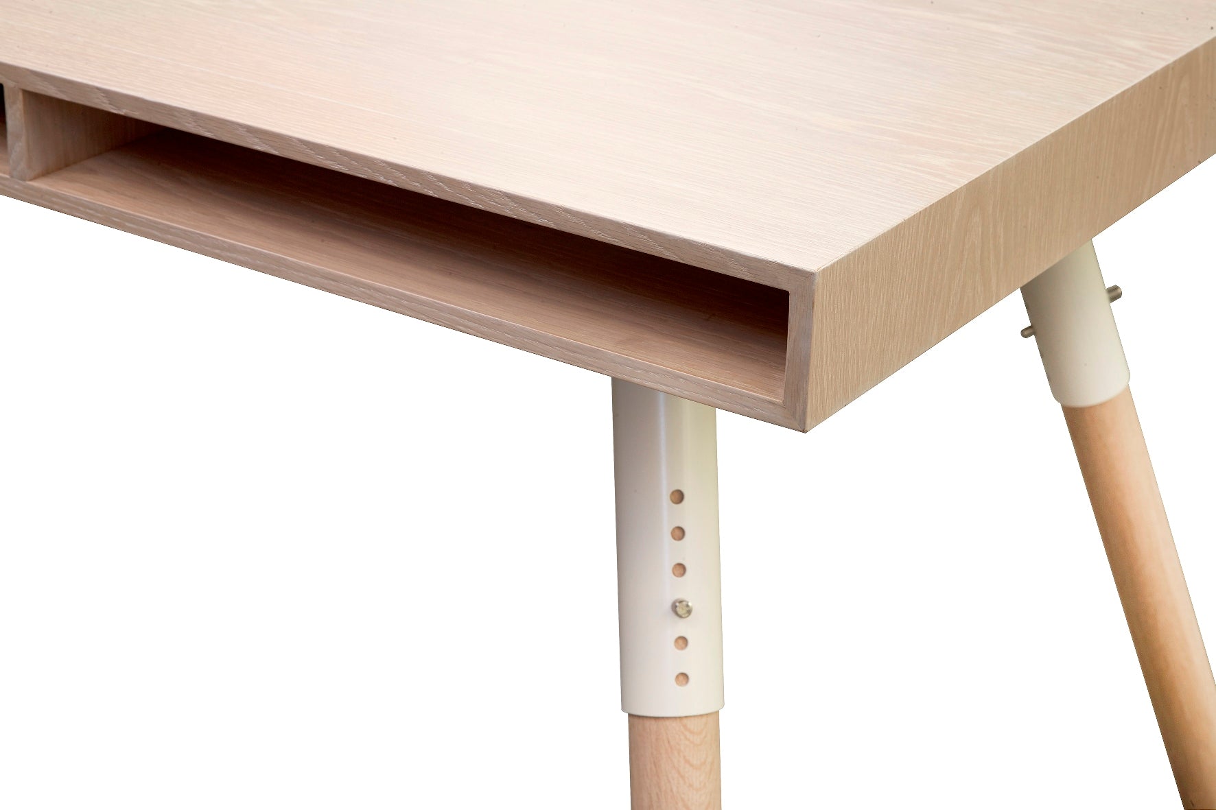 Phill Modern Dining Table by Spectrum Design – Elegant & Durable for Home, Kitchen, and Dining Room