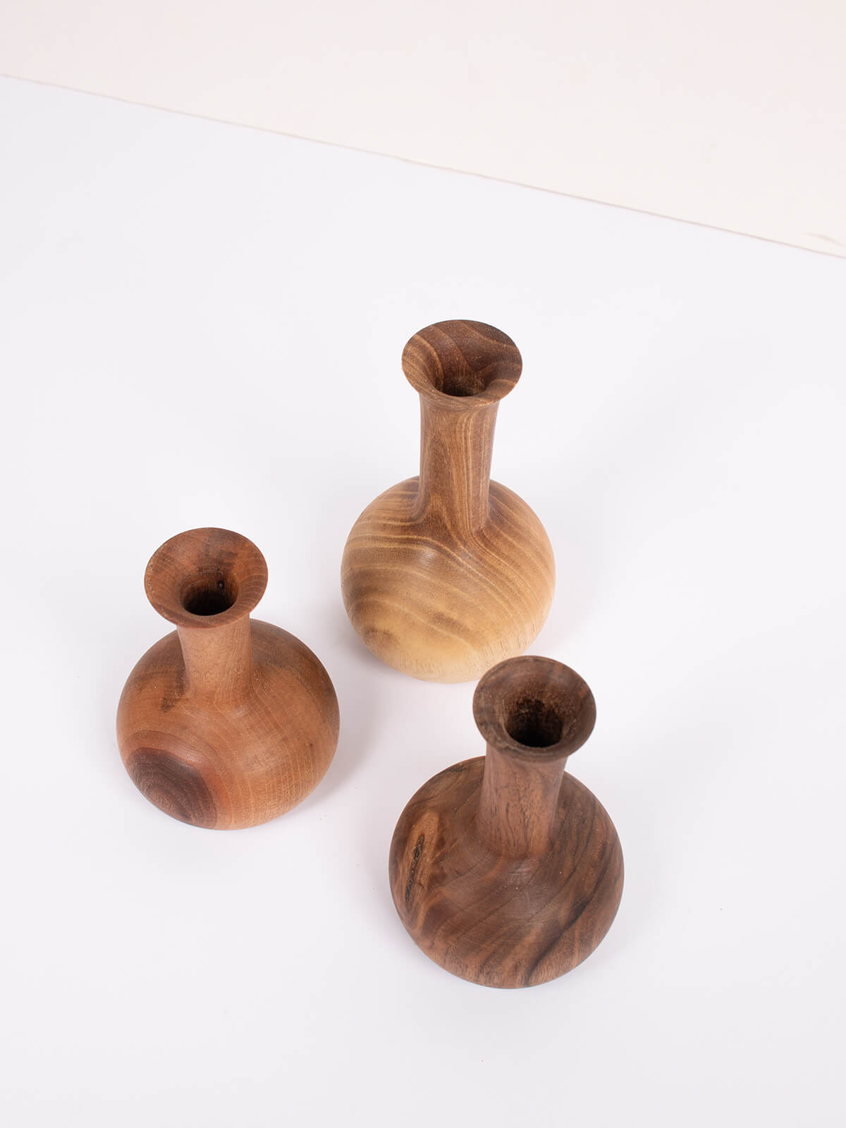 Handcrafted Walnut Wood Mini Vase - Joni Small Decorative Flower Holder for Home, Office & Wedding Centerpieces - Perfect for Succulents, Dried Flowers & Table Decor